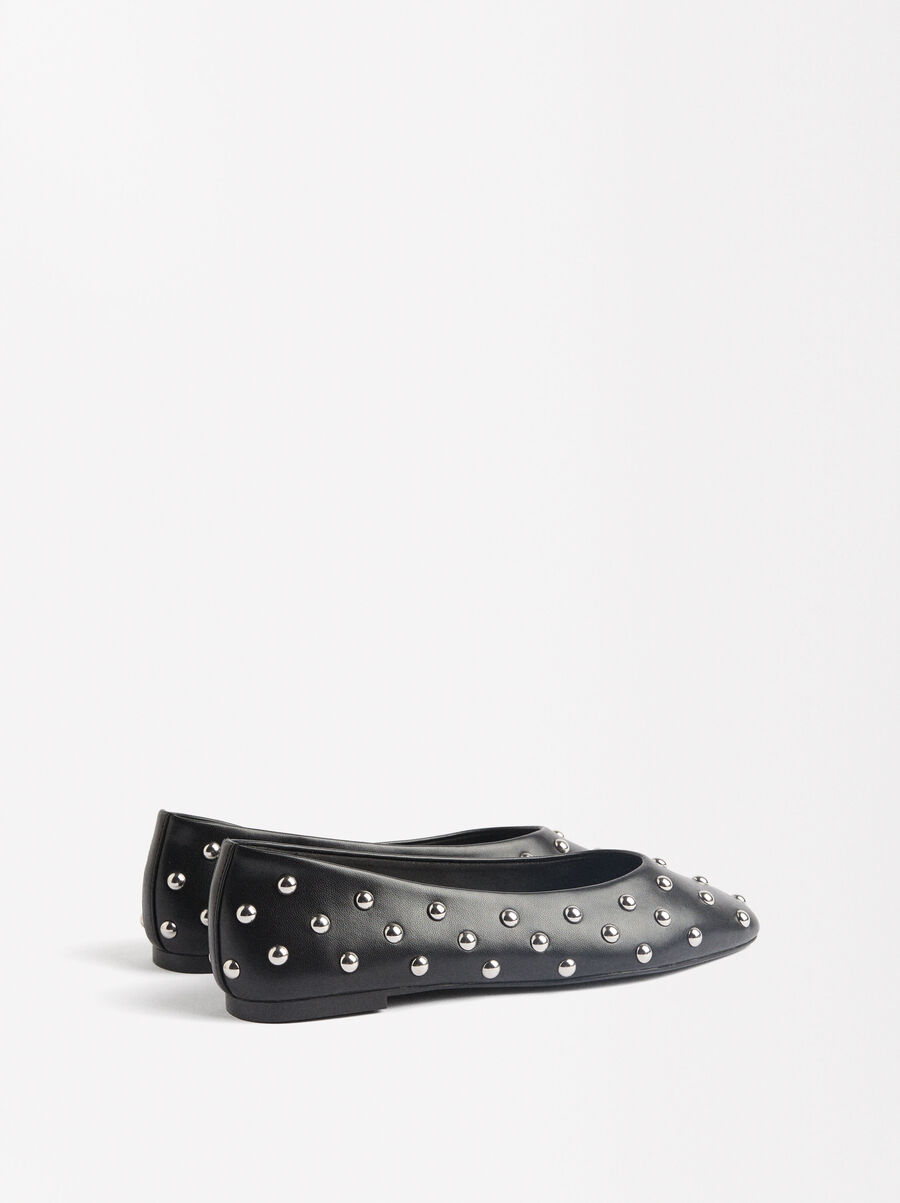 Ballet flats with studs