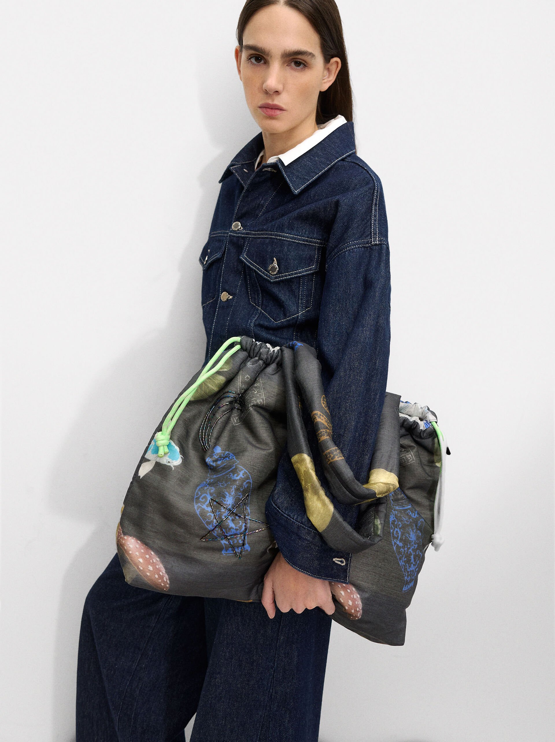 Wzorzyste nylonowa torba shopper  image number 1.0