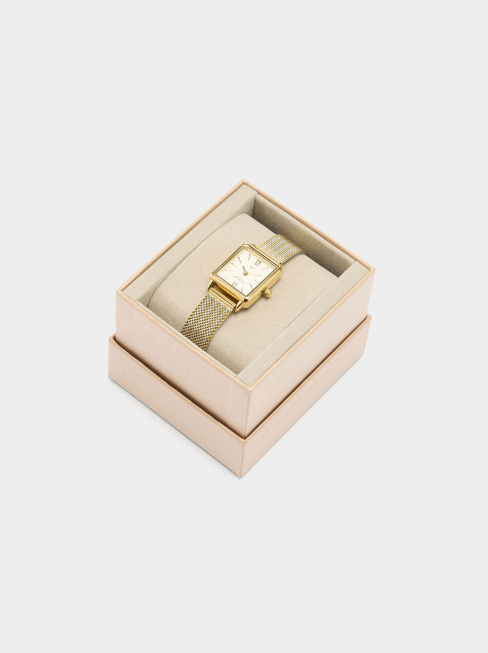 Watch with bicolor steel mesh strap