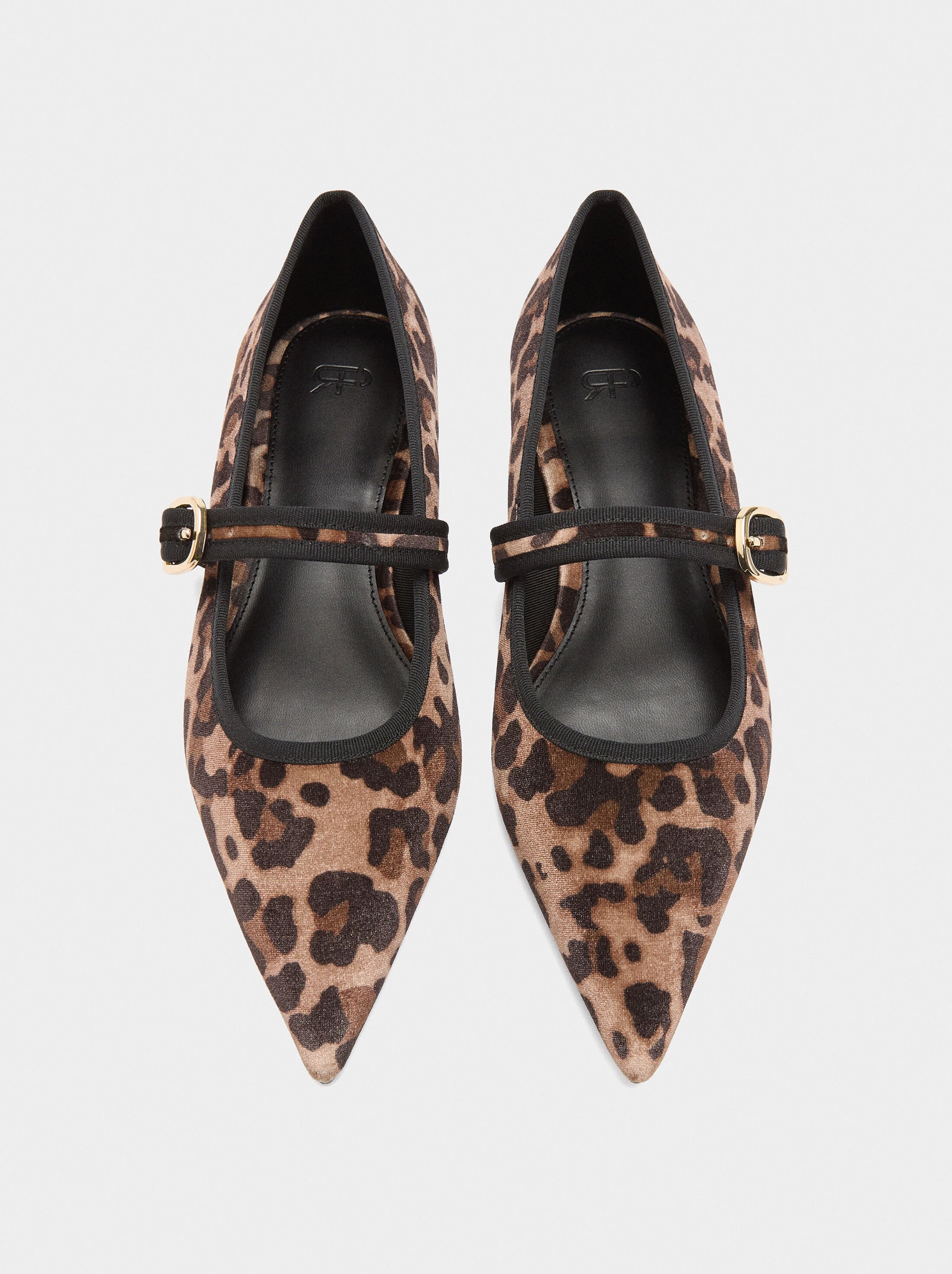 Ballet flats with animal printed pattern image number 0.0