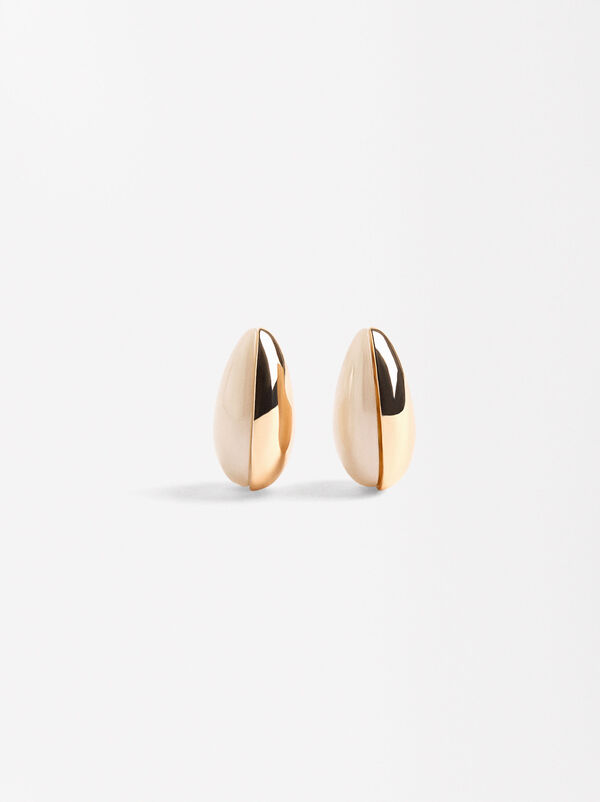 Oval earrings with resin