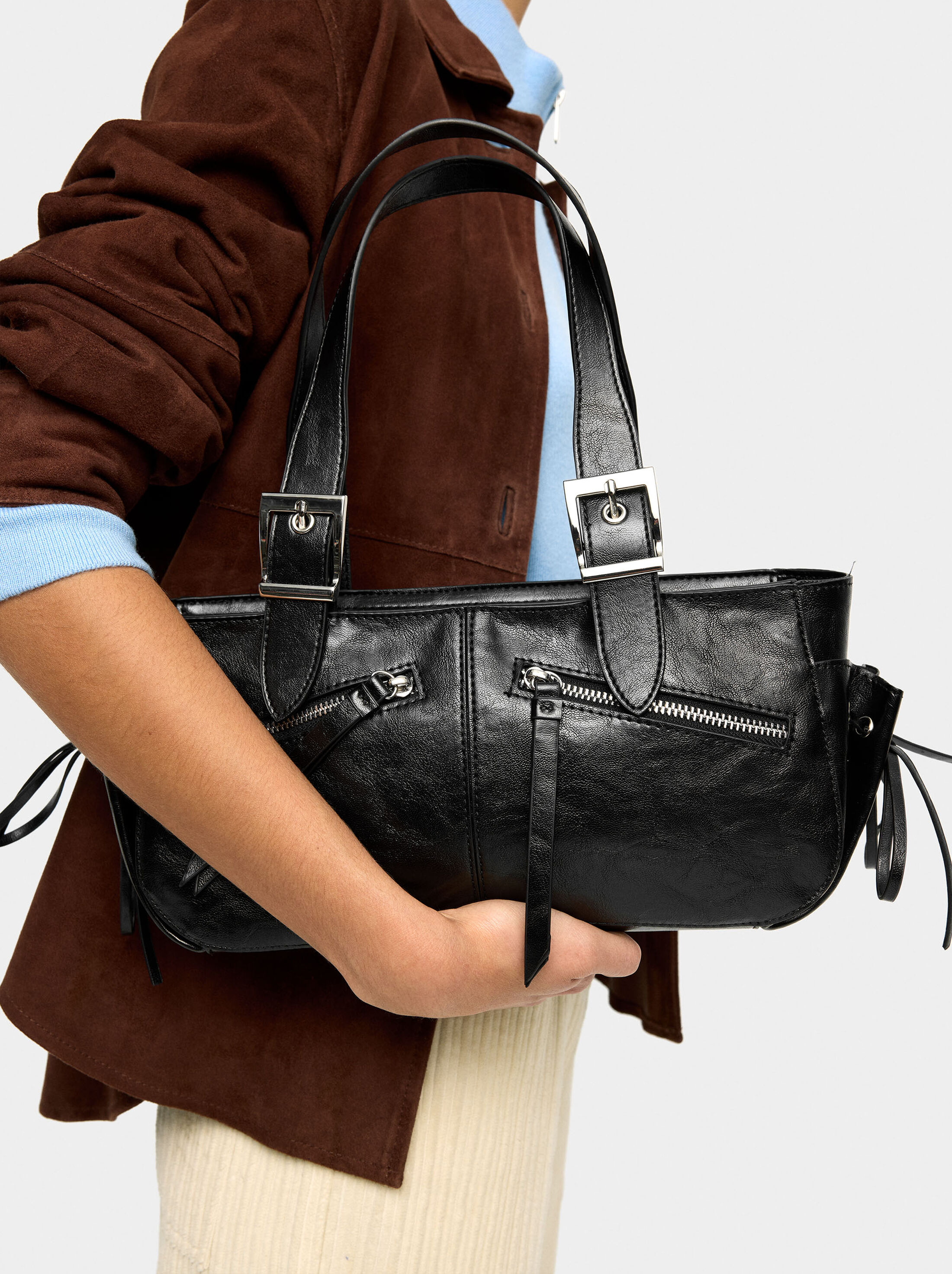 Cracked-effect shoulder bag image number 1.0