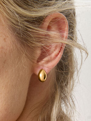 Ohrringe Aus Goldenem Stahl