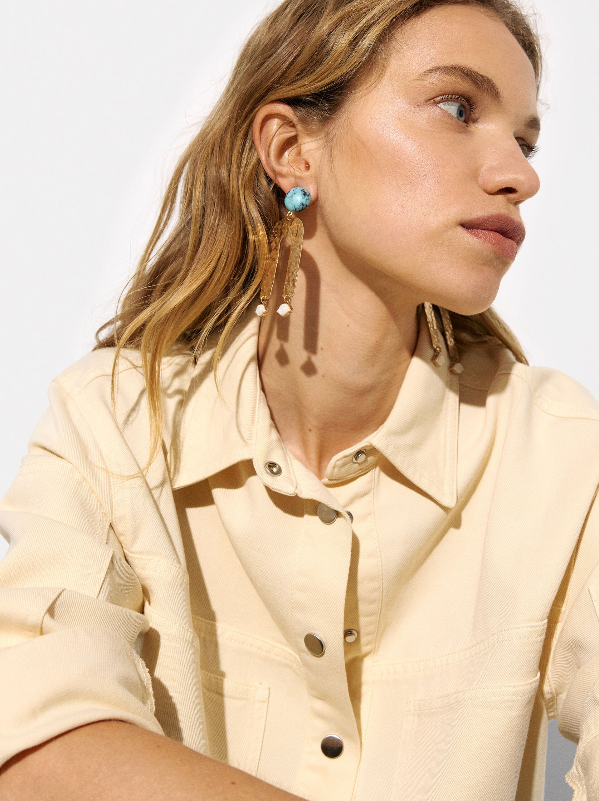 Arc earrings with stone image number 1.0
