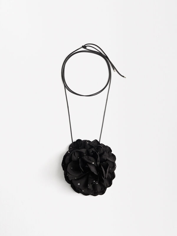 Choker flower with rhinestones