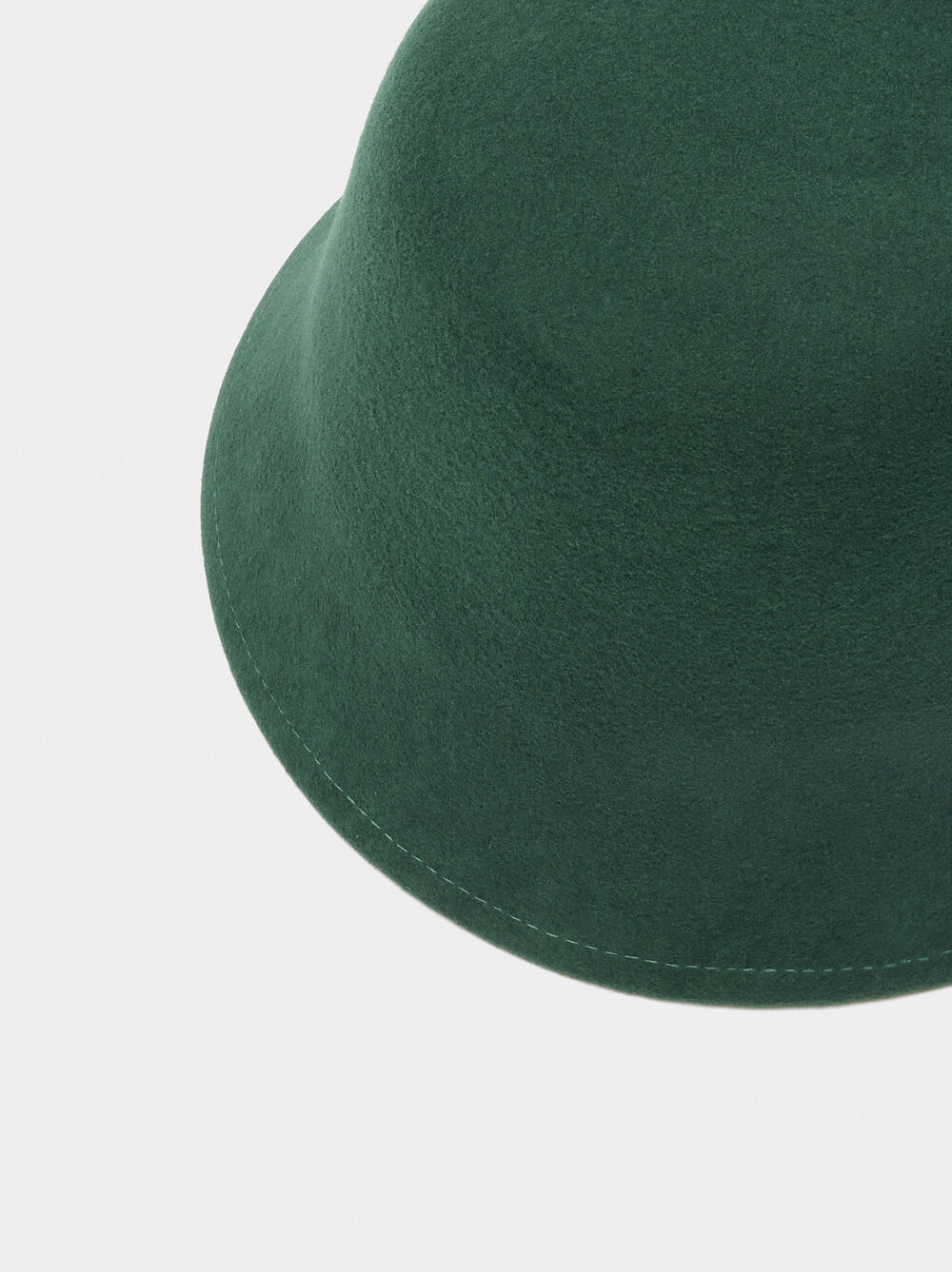 Bucket bag hat with 100% wool