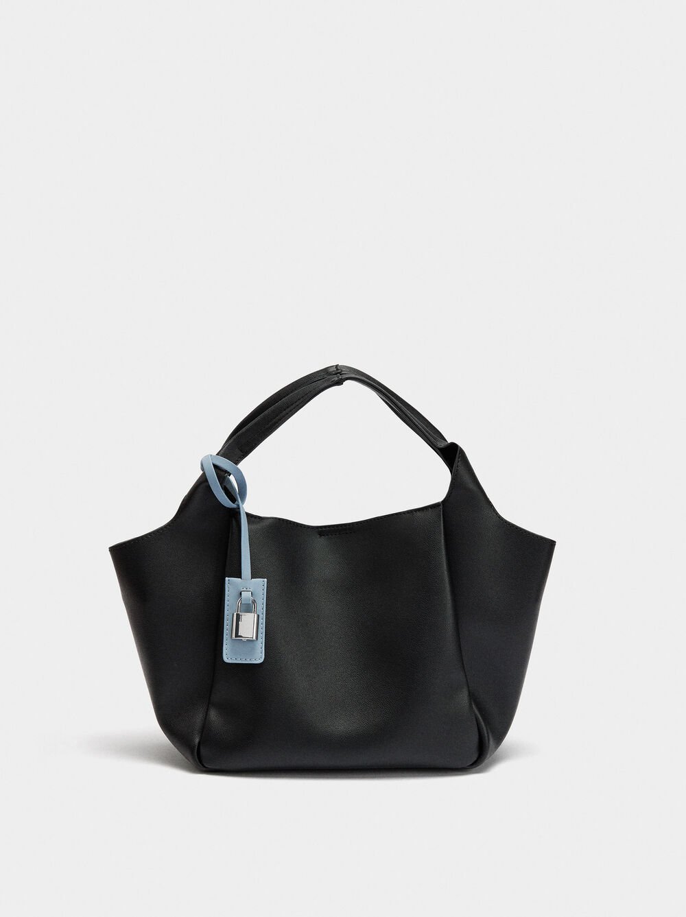 Tote bag with pendant
