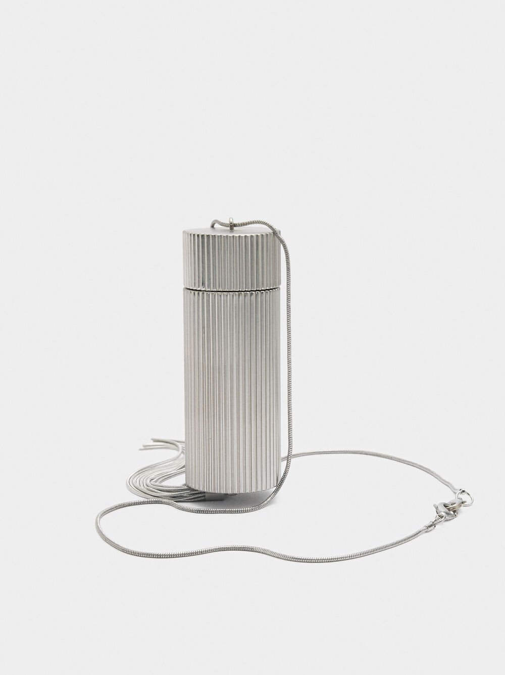 Clutch aus Metall, zylindrisch