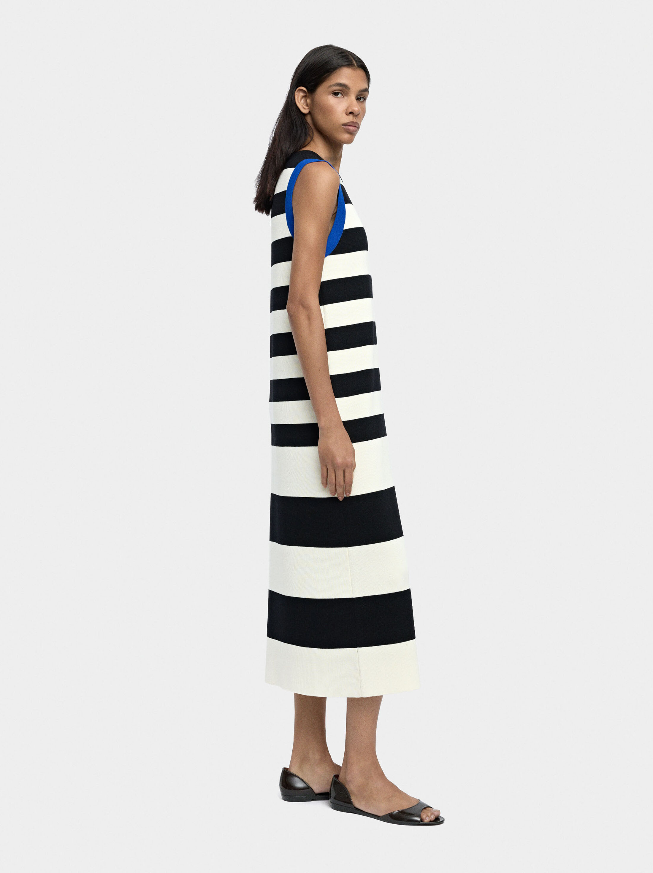 Knit dress with stripes image number 1.0