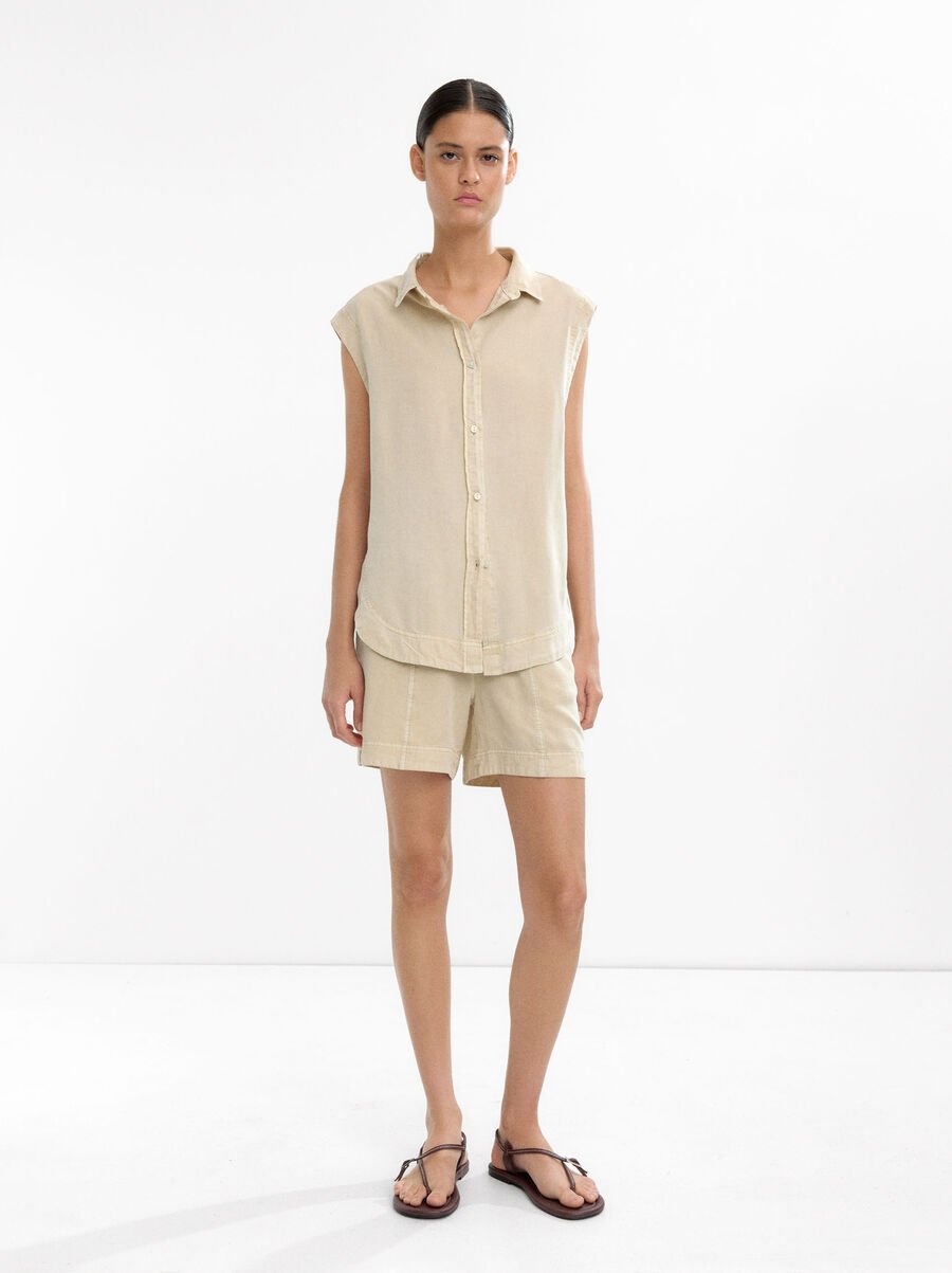 Sleeveless 100% lyocell shirt