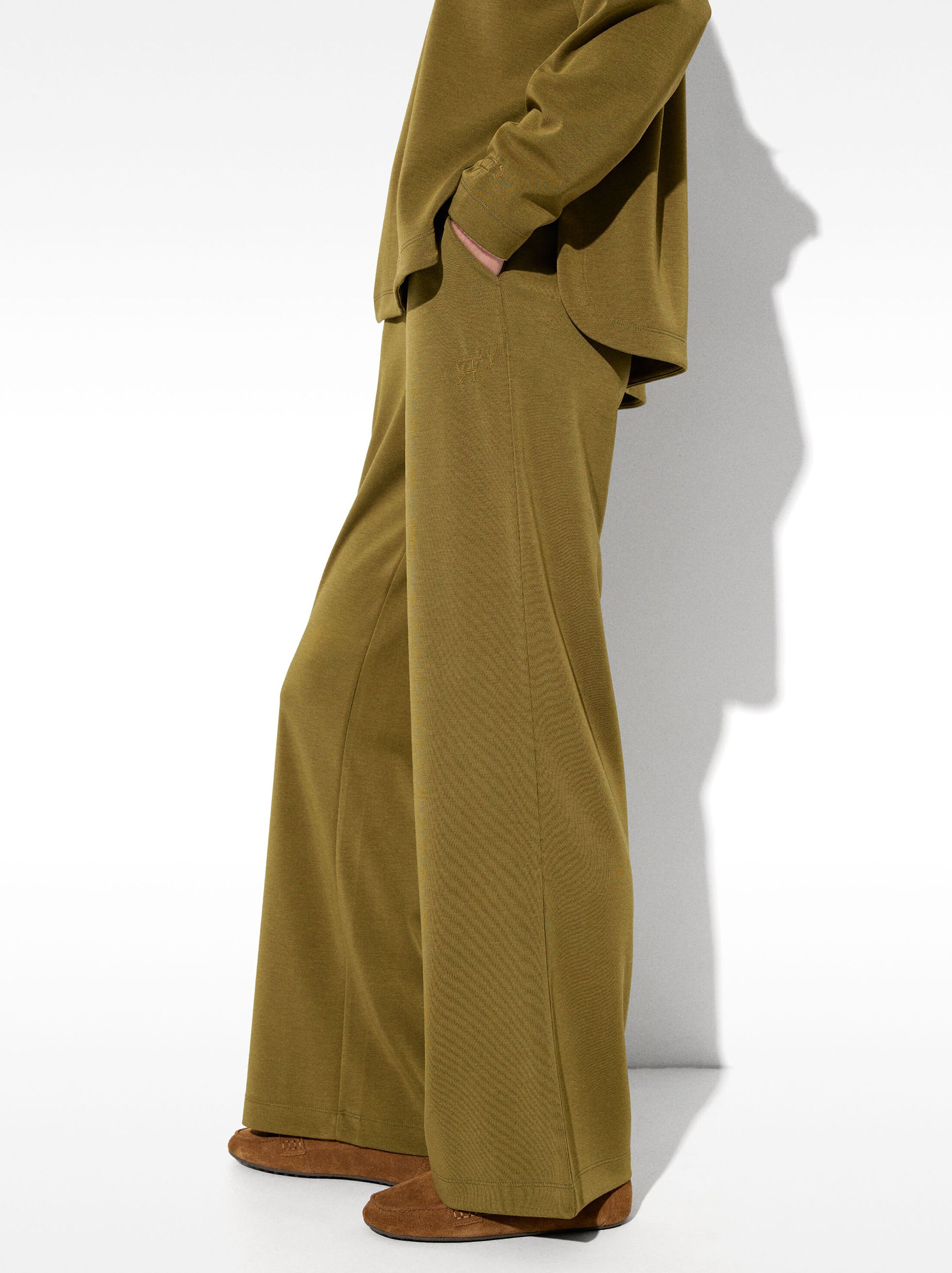 Loose-fitting trousers with elastic waistband image number 2.0