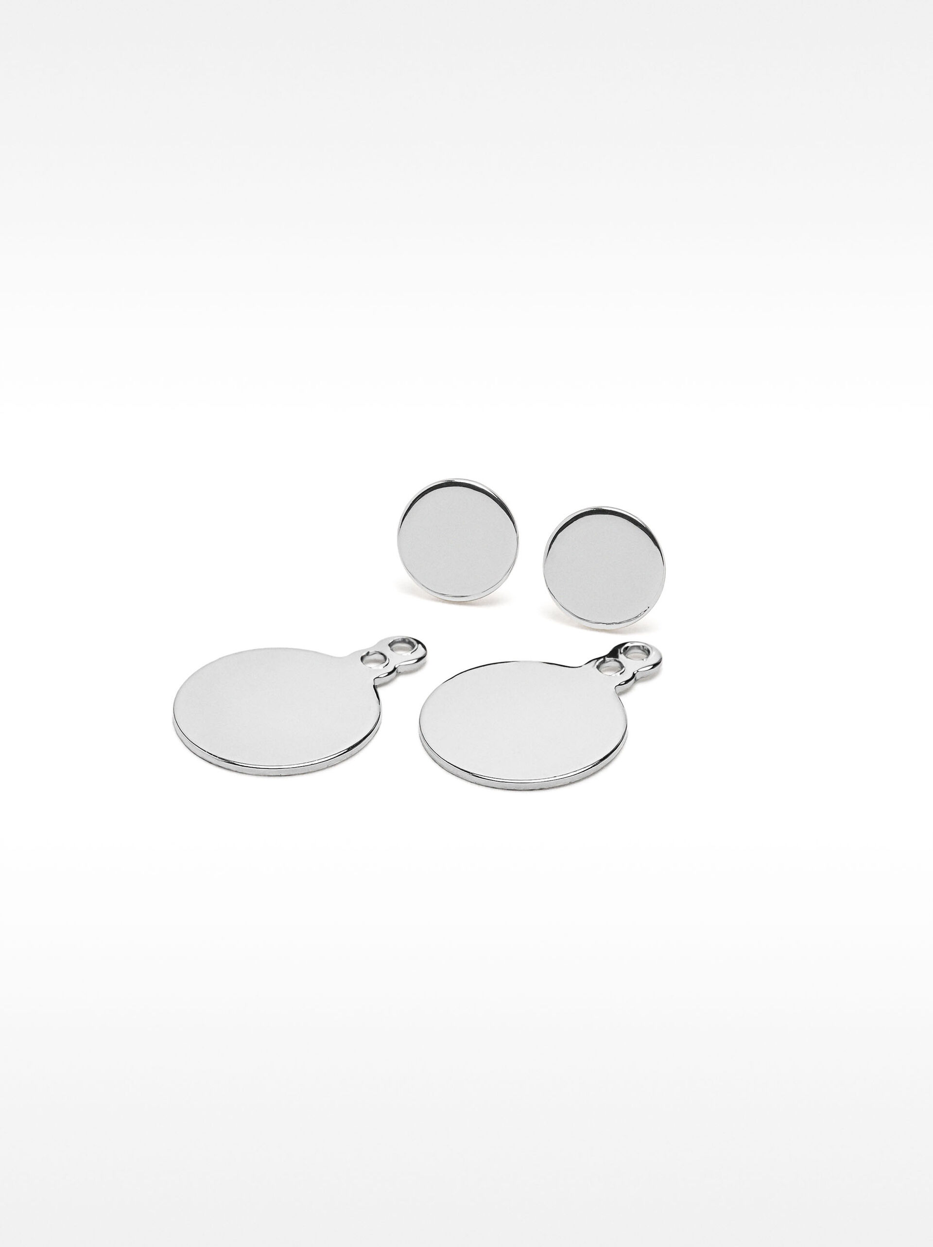 Circular studs image number 1.0