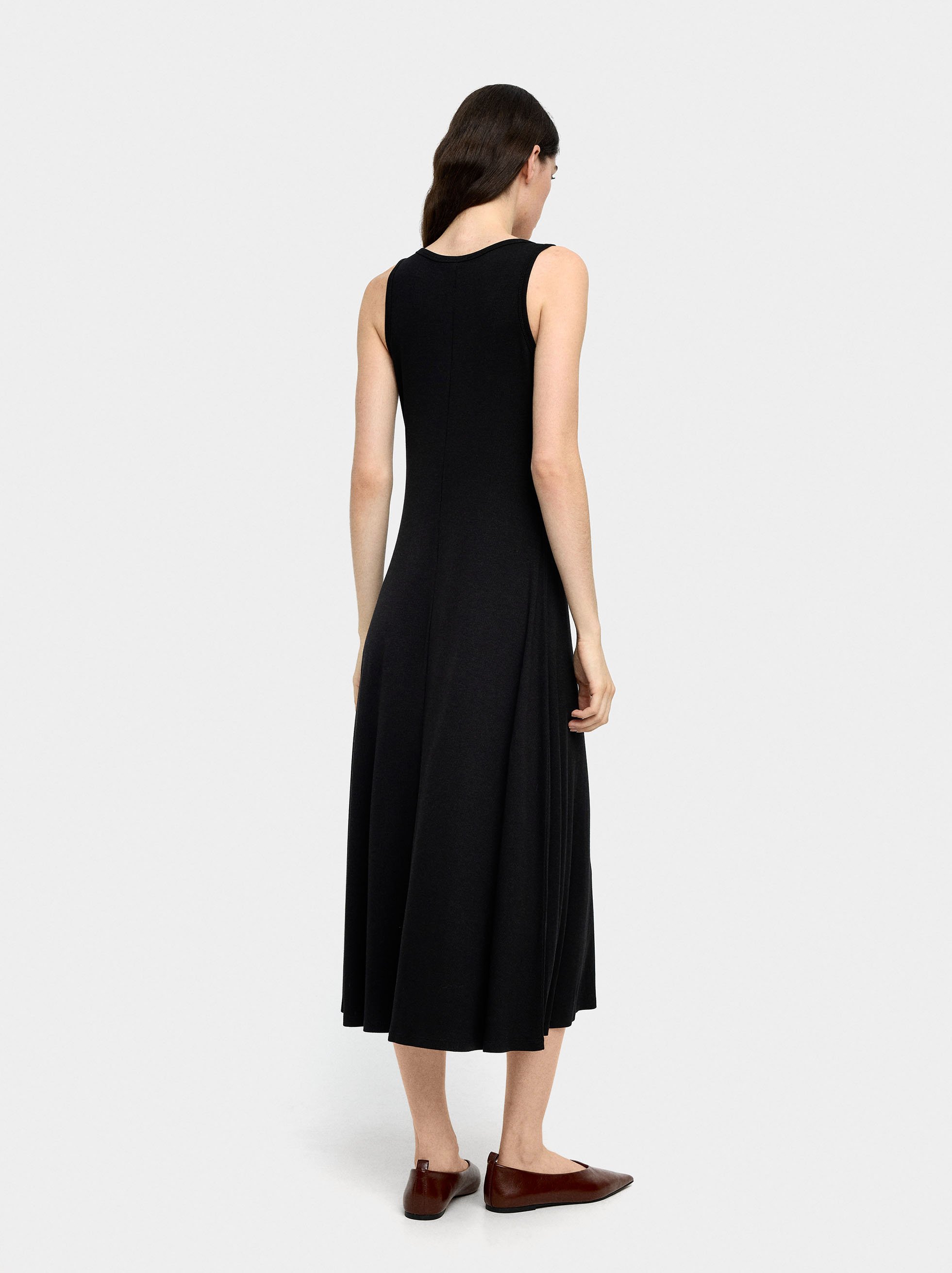 Long flowy dress image number 3.0