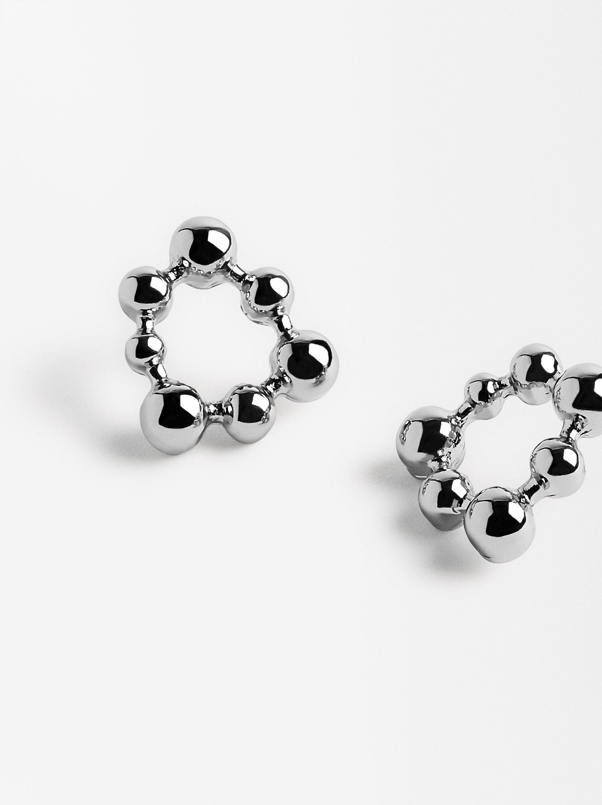 Pendientes de aro con esferas image number 1.0