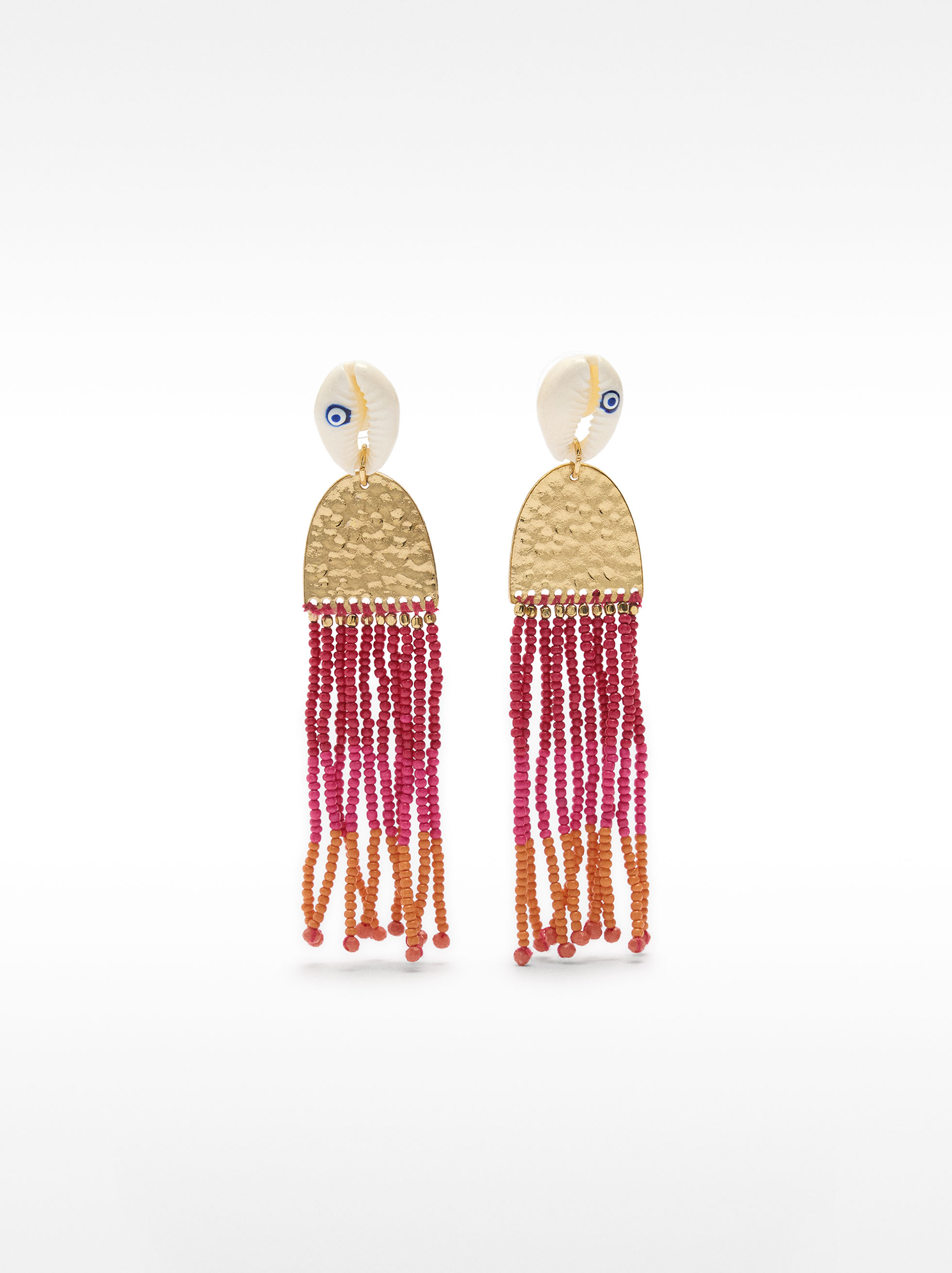 Earrings with shells and beads image number 0.0