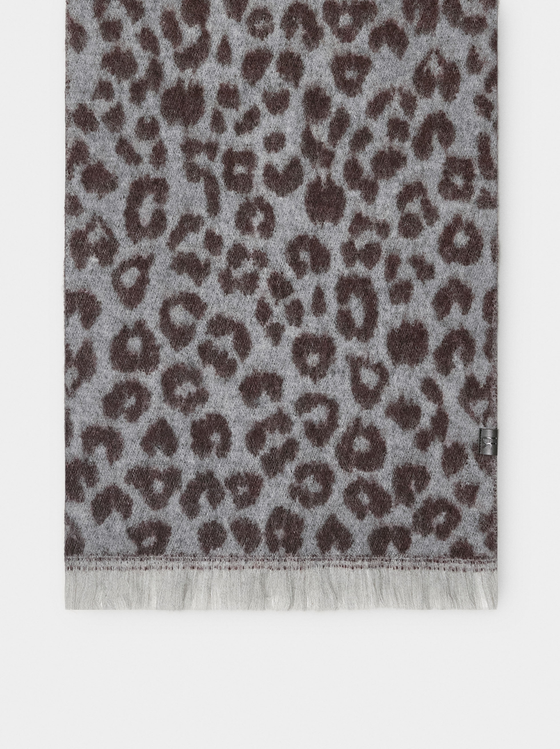 Écharpe imprimée animal avec franges image number 2.0