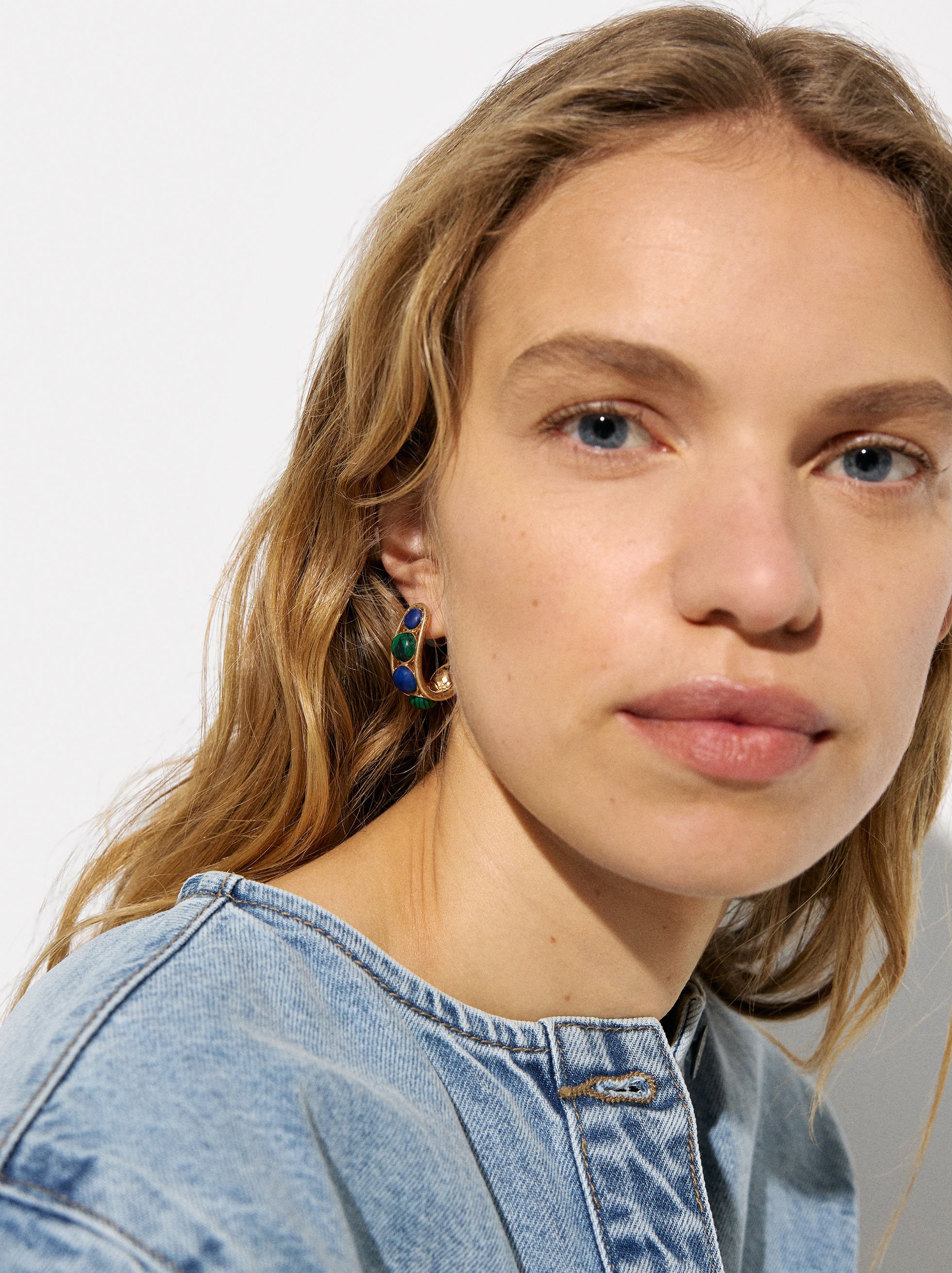 Open hoop earrings with stones image number 1.0