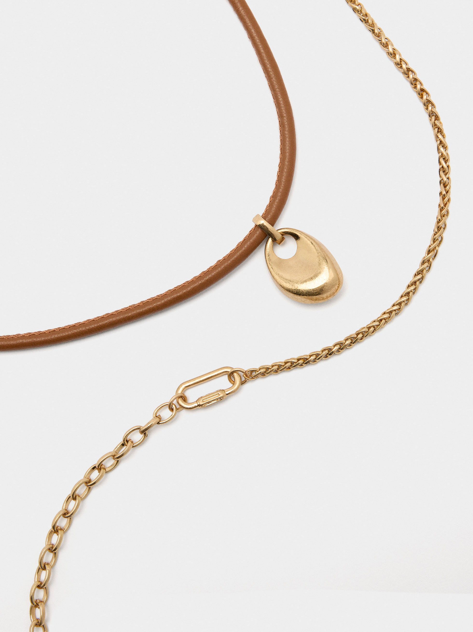 Set de colliers avec pendentifs image number 3.0