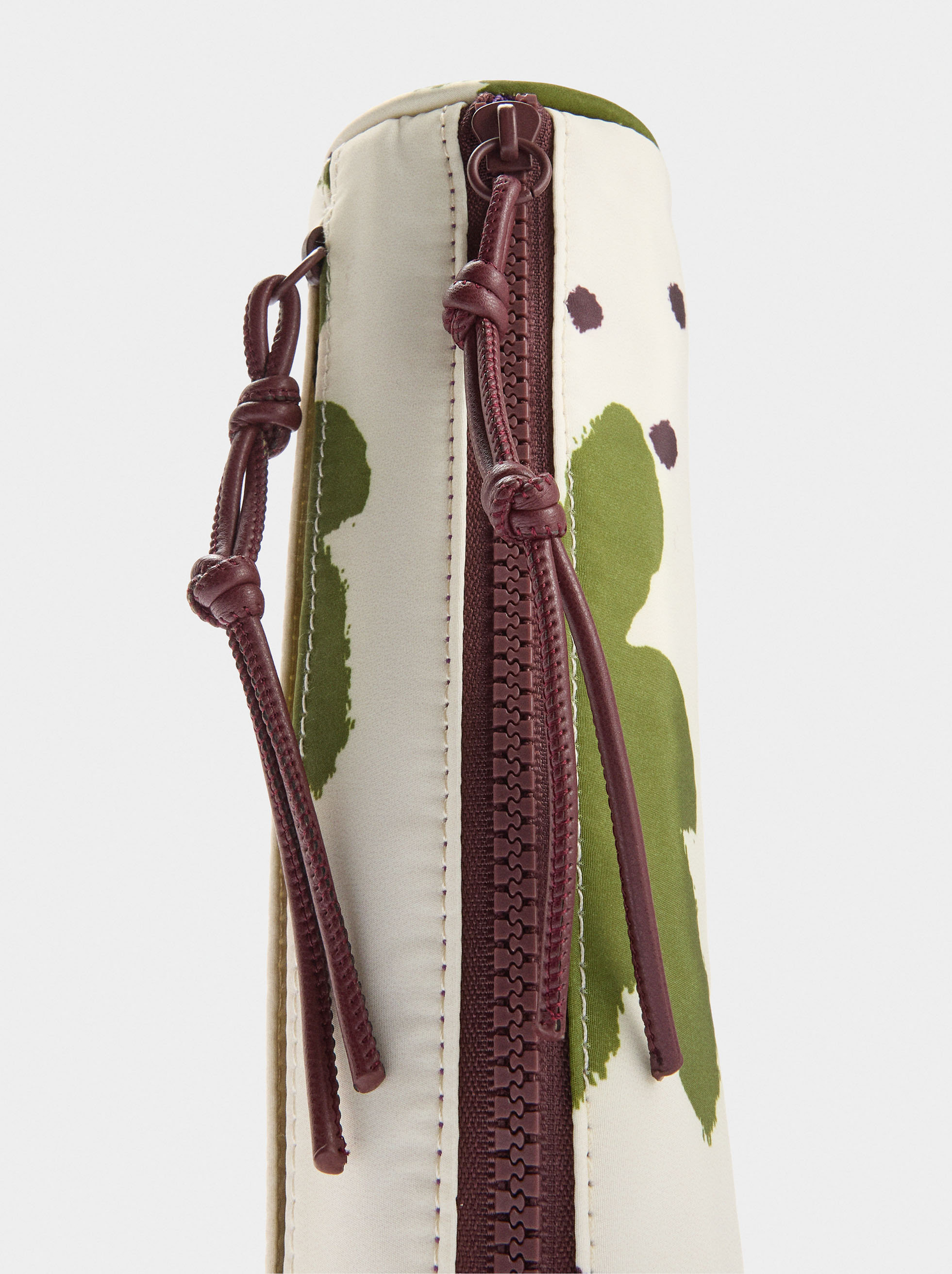 Printed nylon case image number 1.0