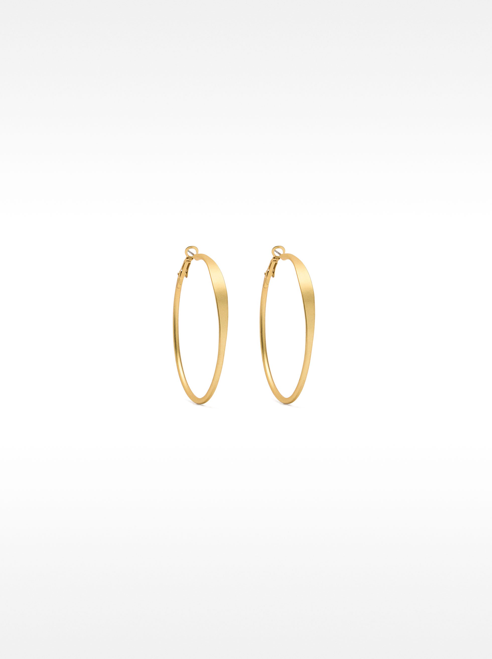 Basic medium hoop earrings image number 0.0