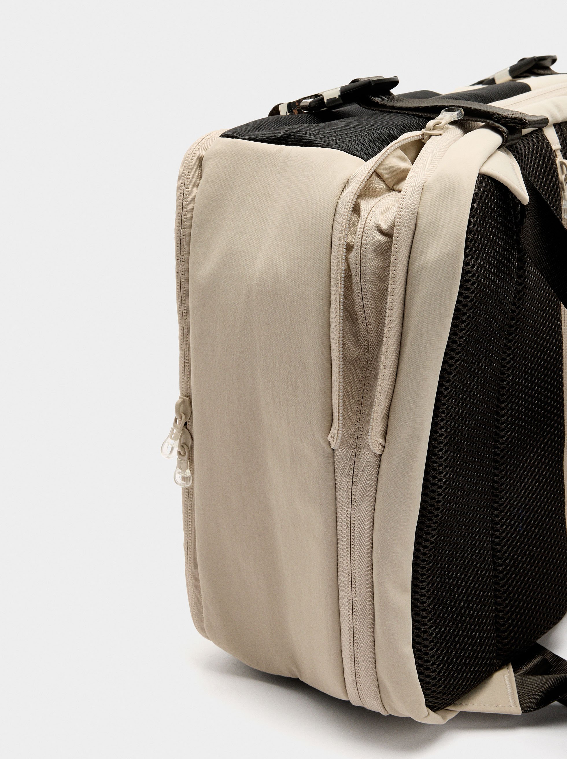 Erweiterbarer Nylon-Kabinenrucksack image number 6.0