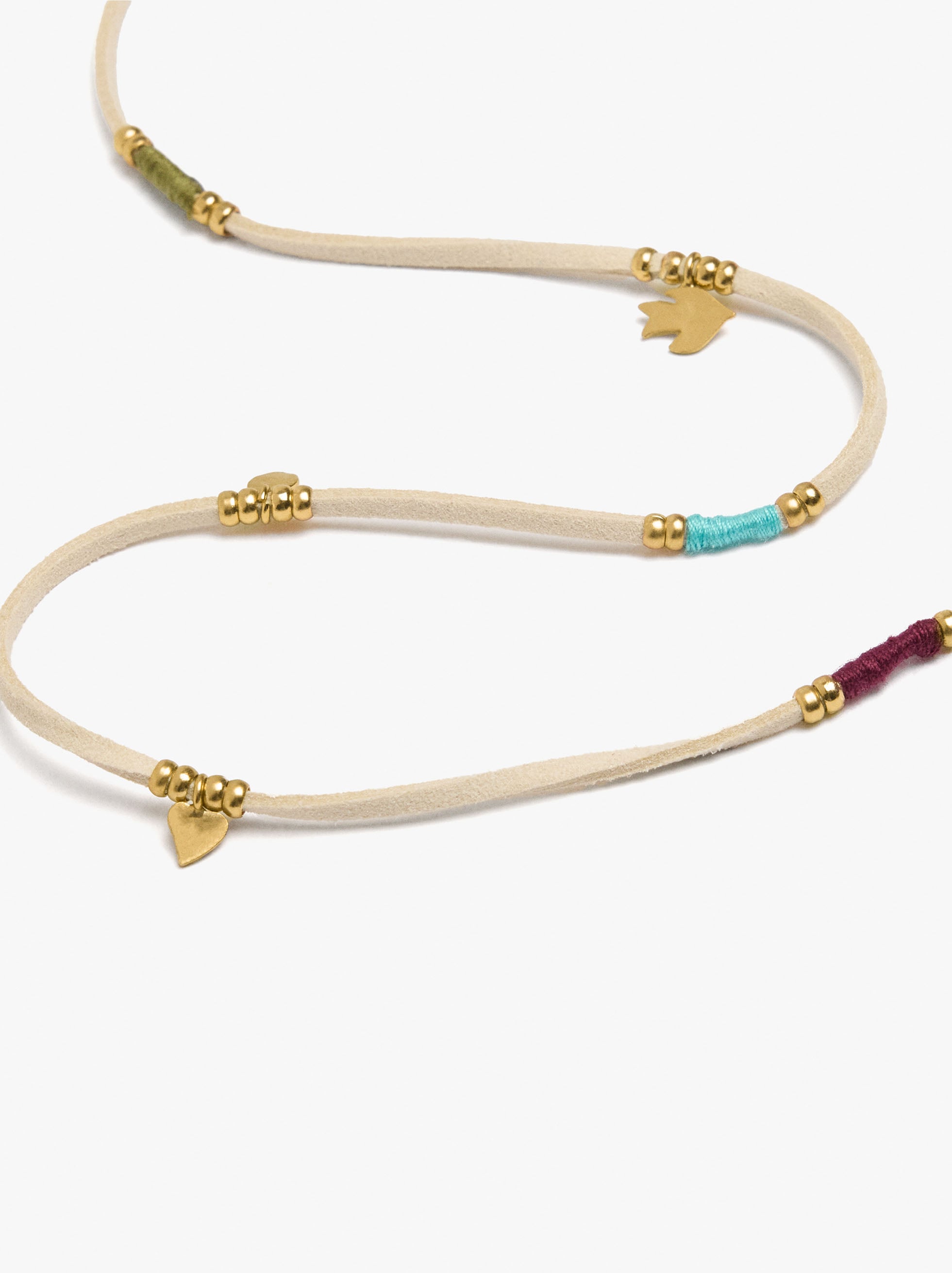 Pulseira de cord&atilde;o com charms image number 1.0