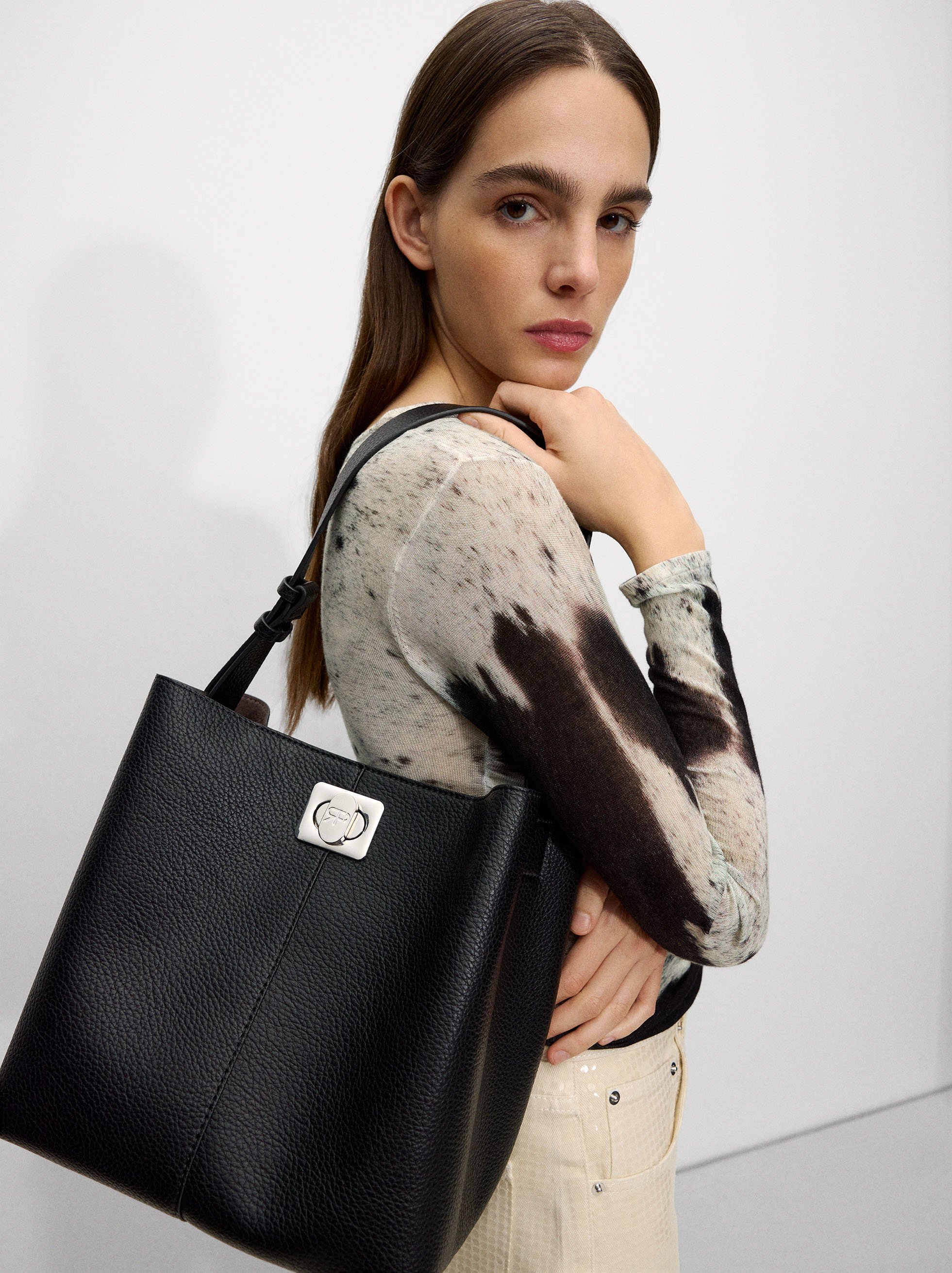 Shoulder bag with removable bag image number 1.0