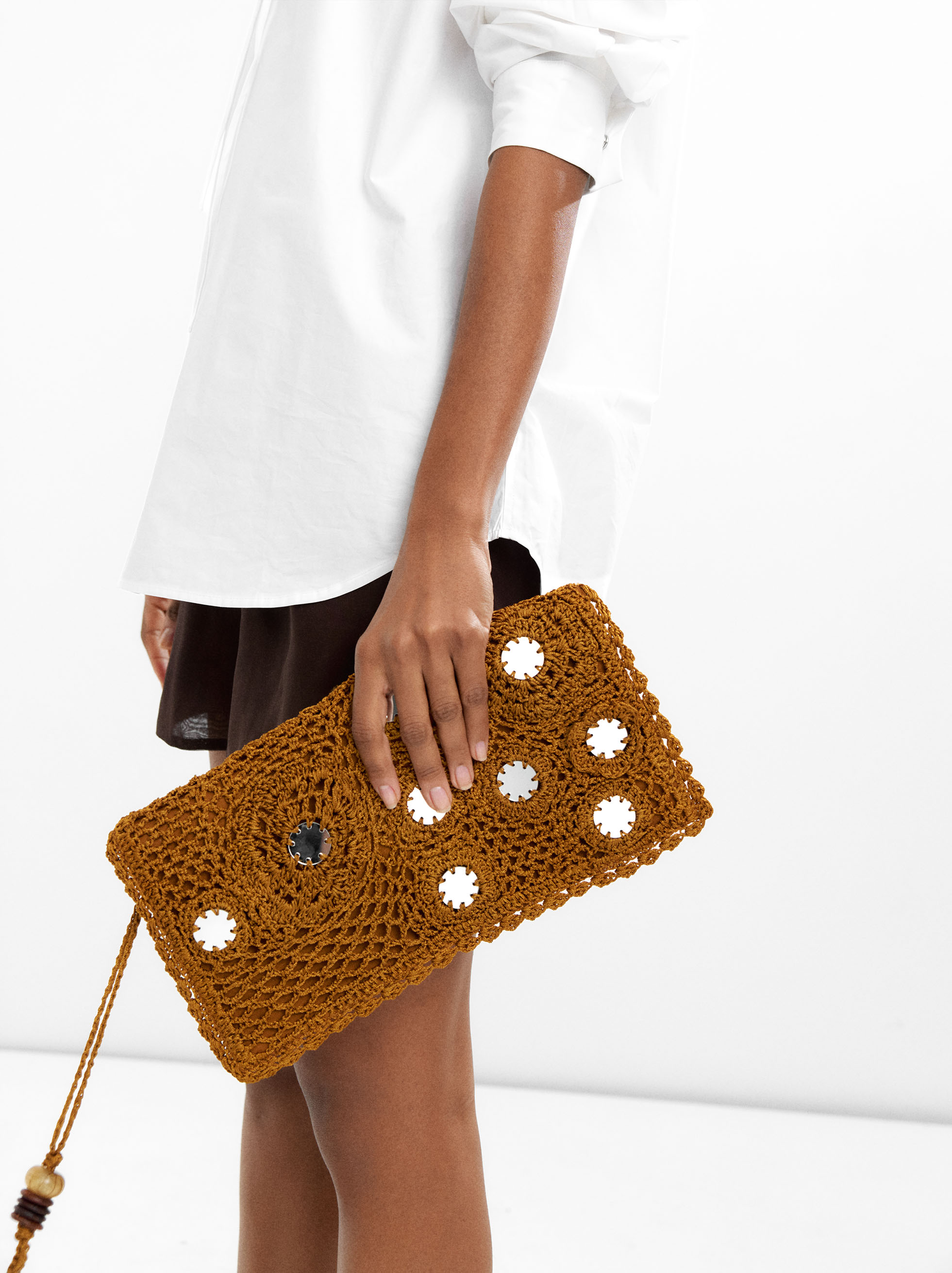 Mesh handbag with mirror effect image number 1.0