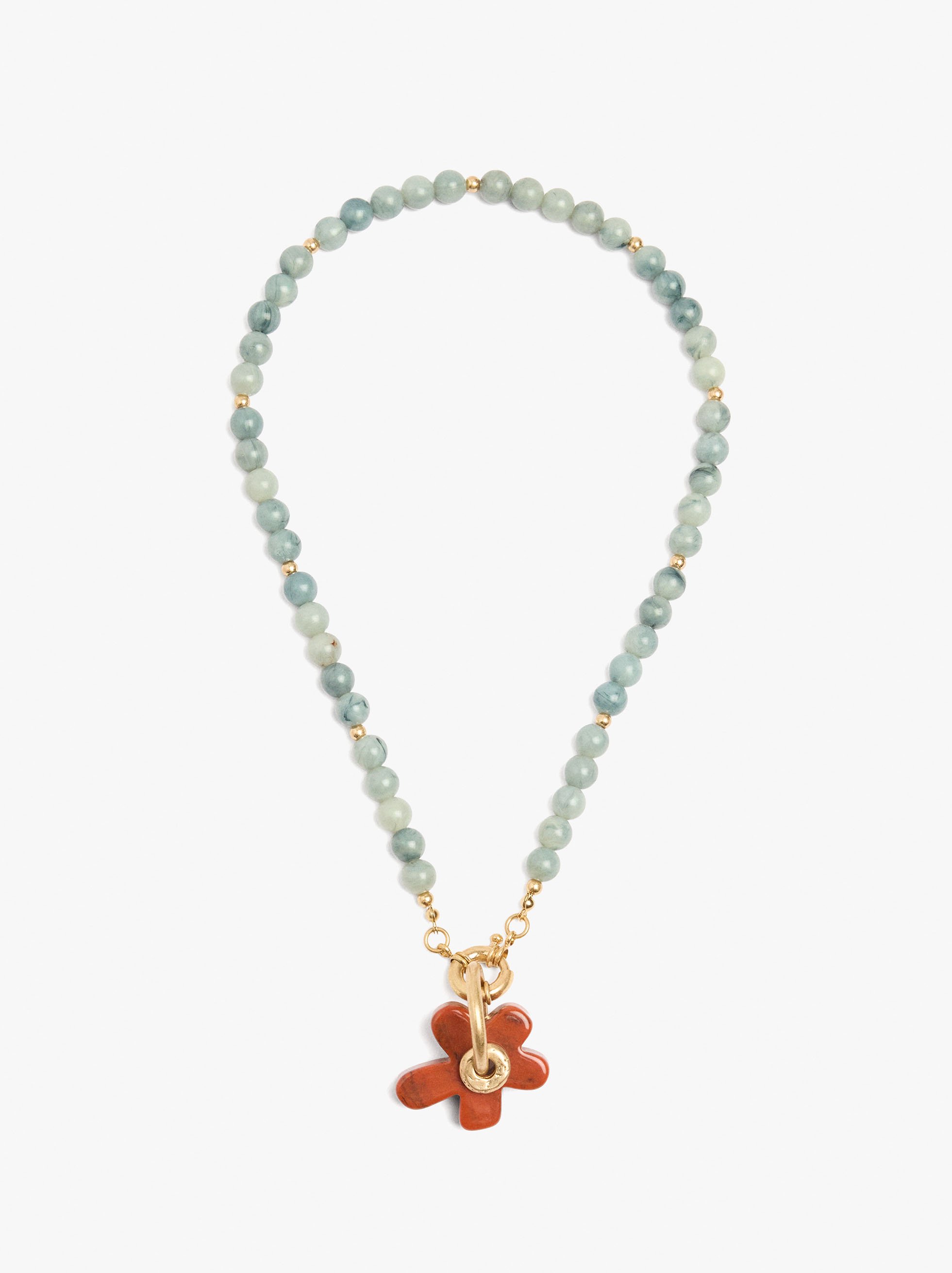 Necklace beads and pendant in resin image number 0.0