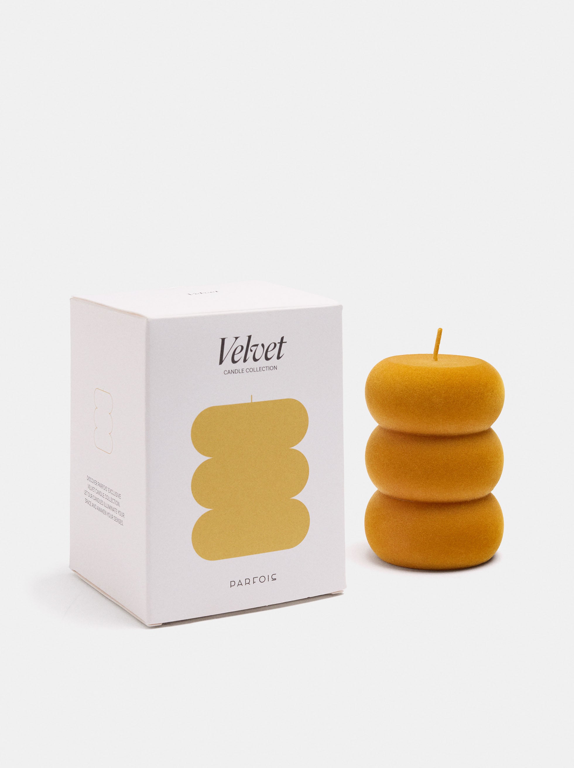 Decorative candle with velvety texture image number 0.0