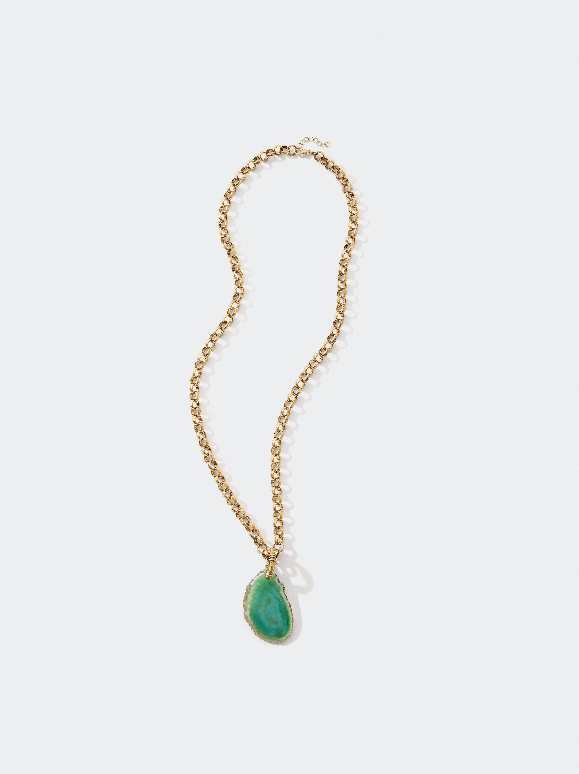 Long necklace of links with stone pendant
