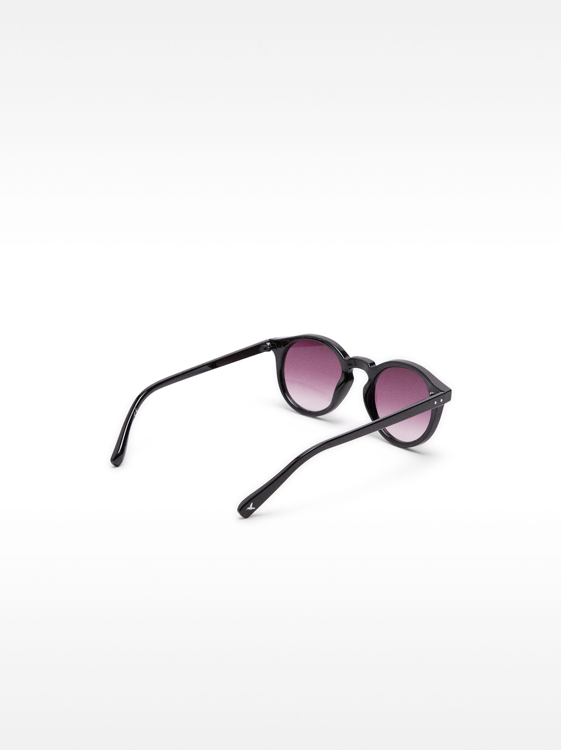 Round sunglasses  image number 3.0
