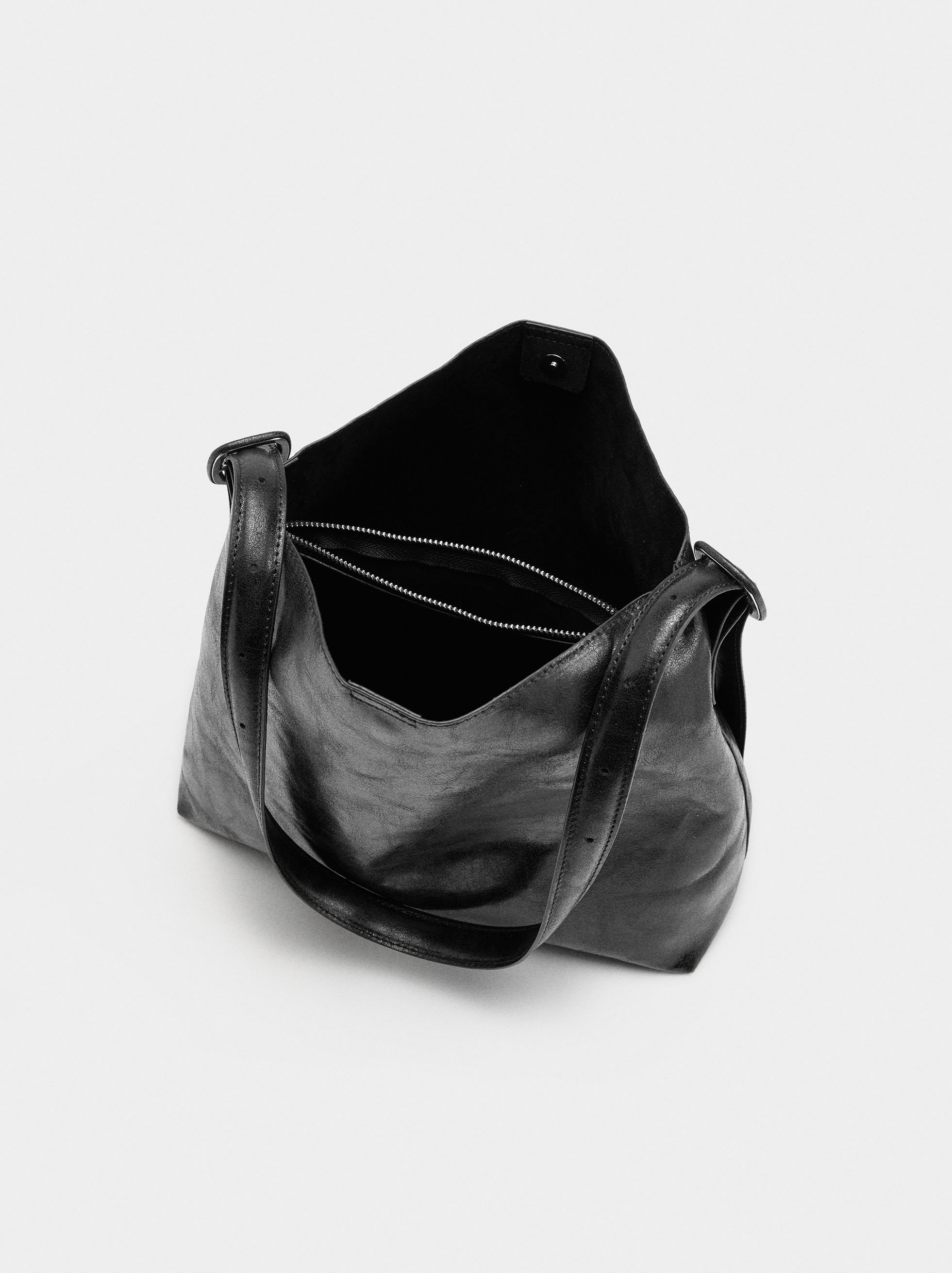 Schultertasche mit Crackle-Effekt image number 3.0