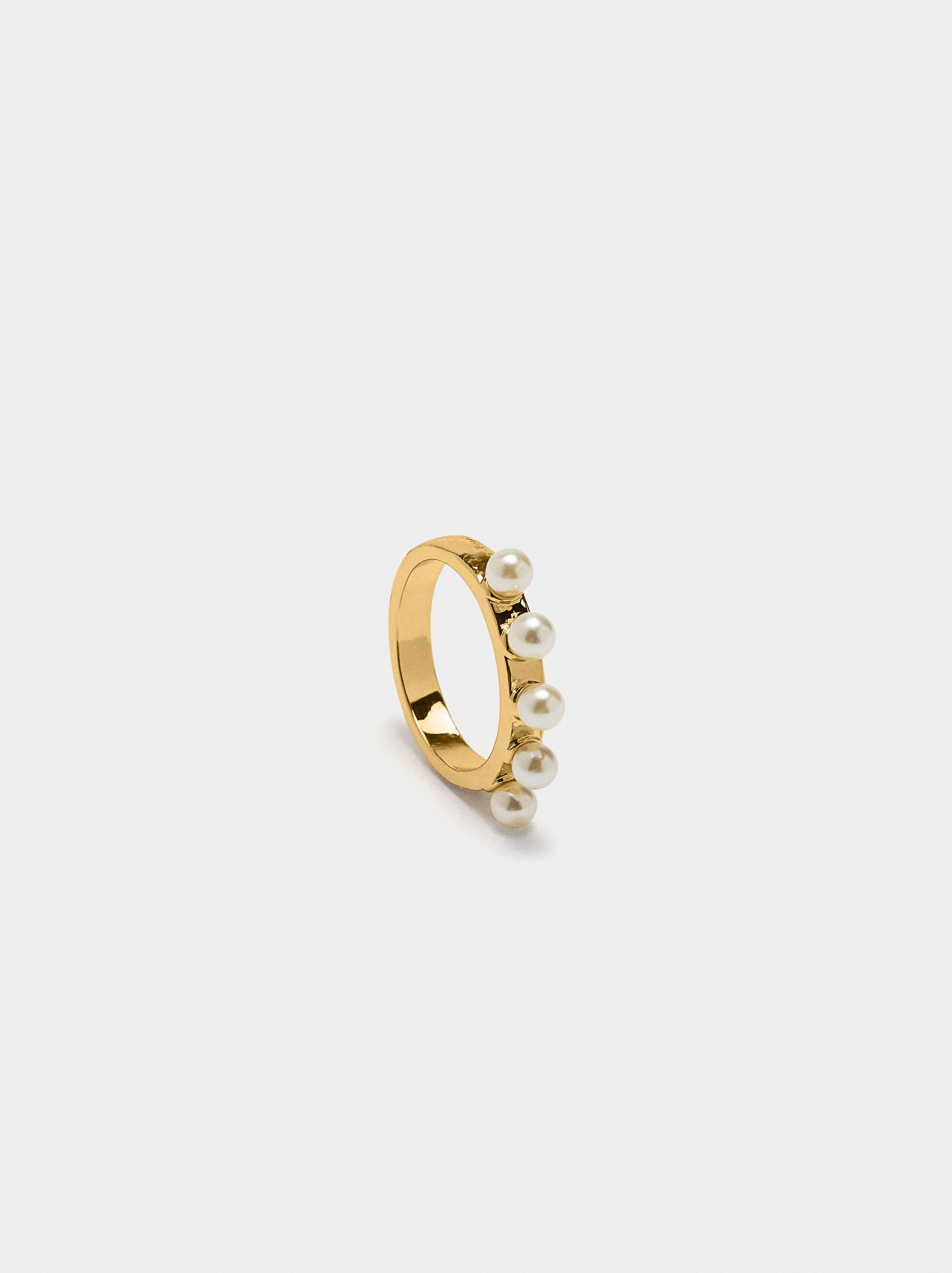Ring with pearls image number 1.0