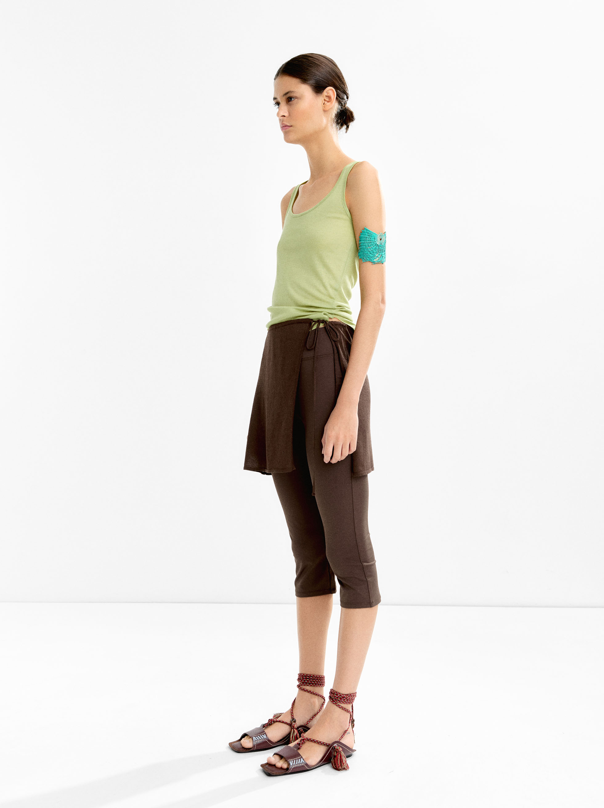 Round neck top