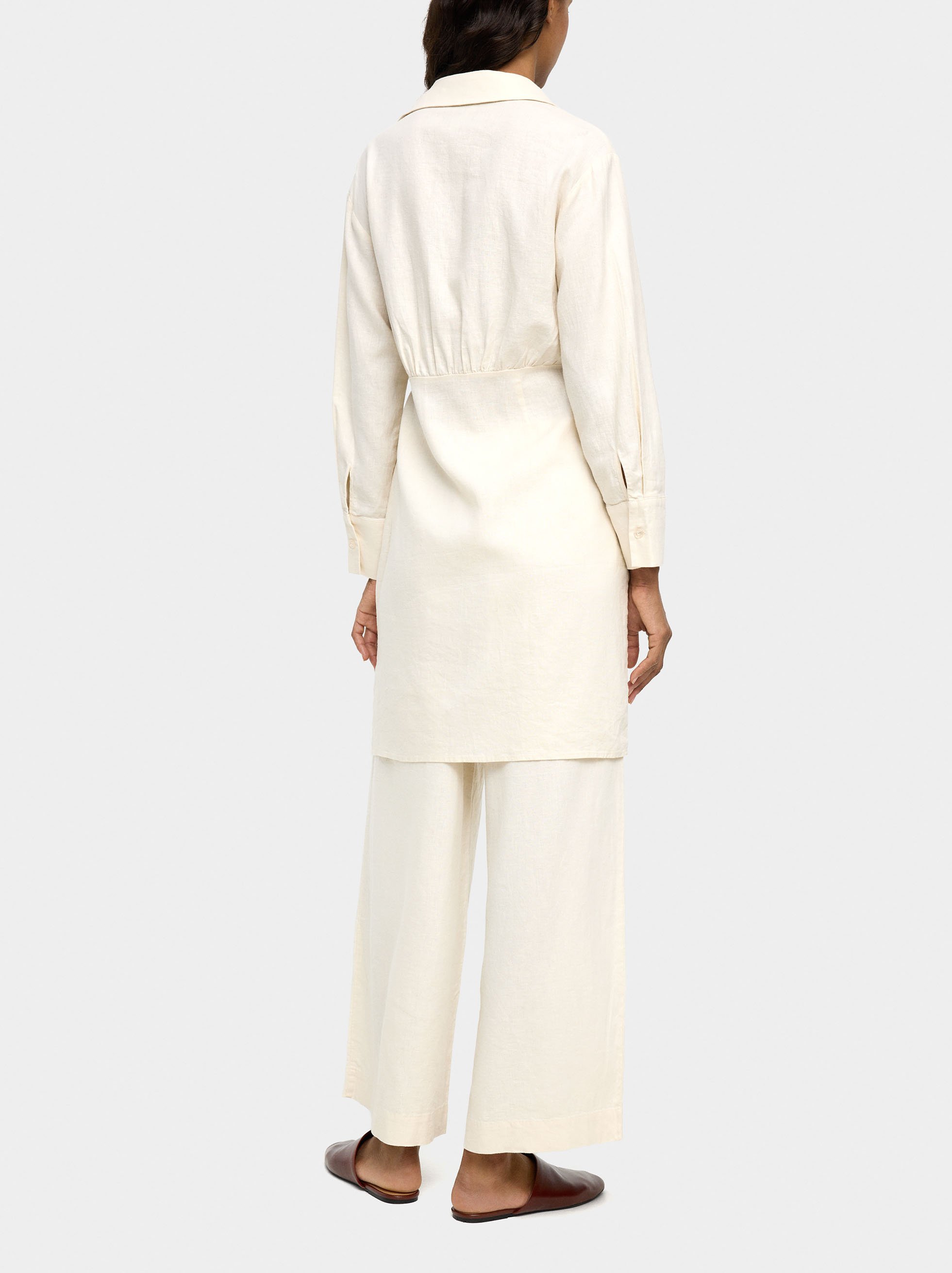 Wrap dress with linen image number 3.0