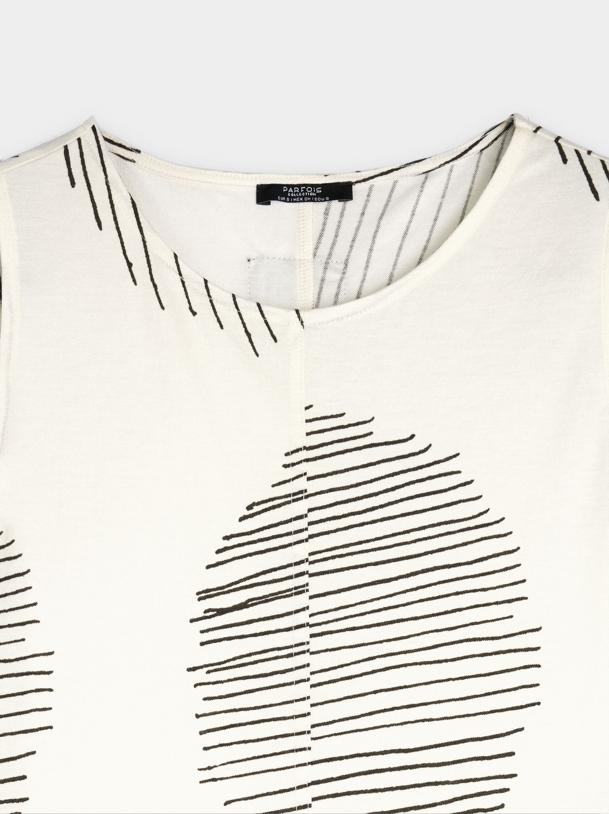 Long printed dress image number 5.0