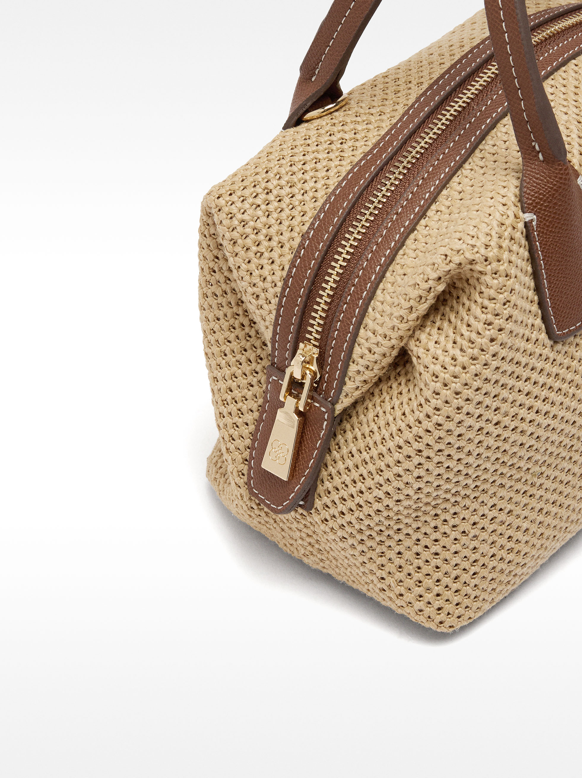 Straw-effect tote bag with M crossbody strap image number 2.0