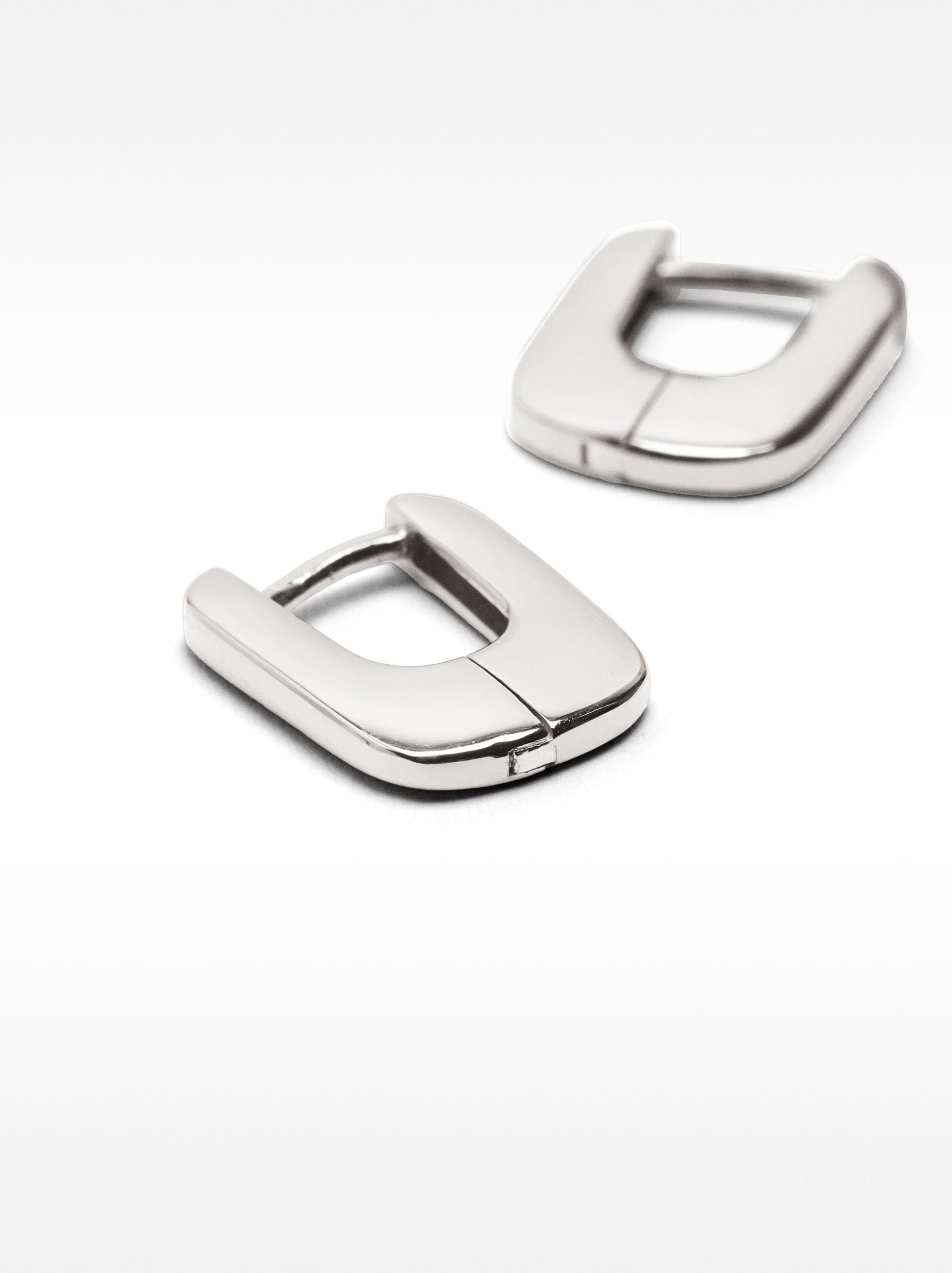 Short hoop earrings - 925 sterling silver image number 0.0