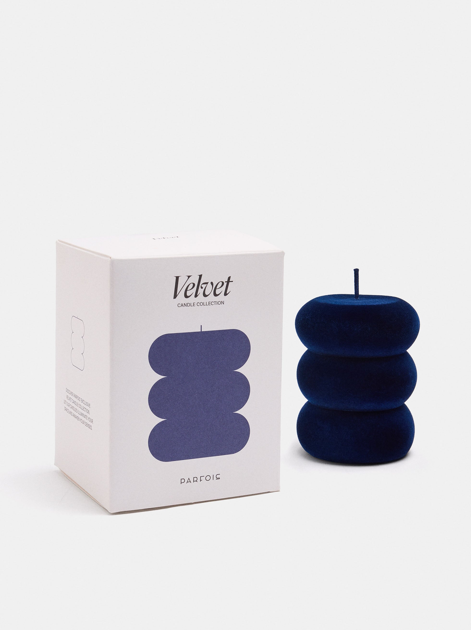 Decorative candle with velvety texture image number 0.0