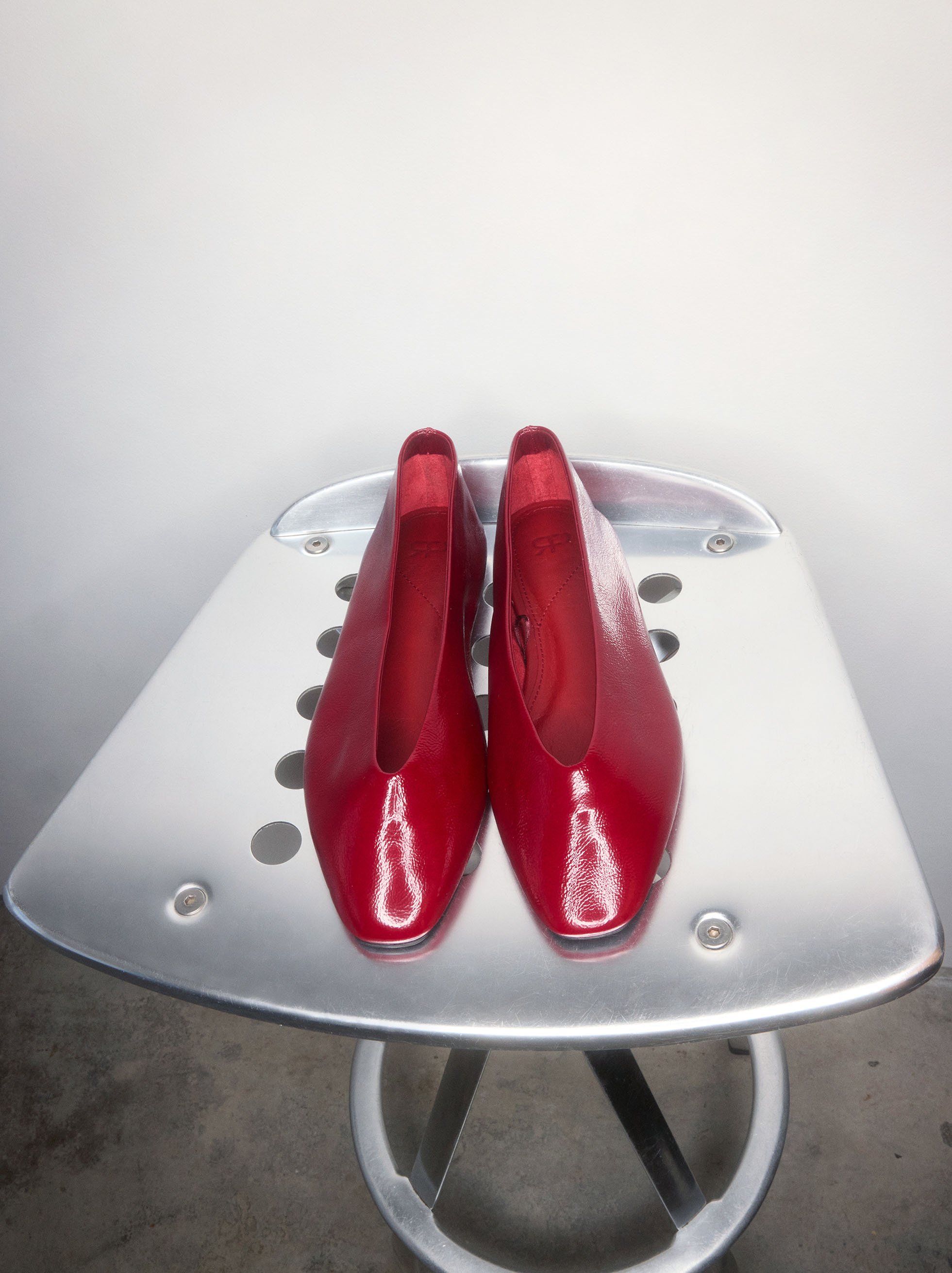 Plain leather ballet flats