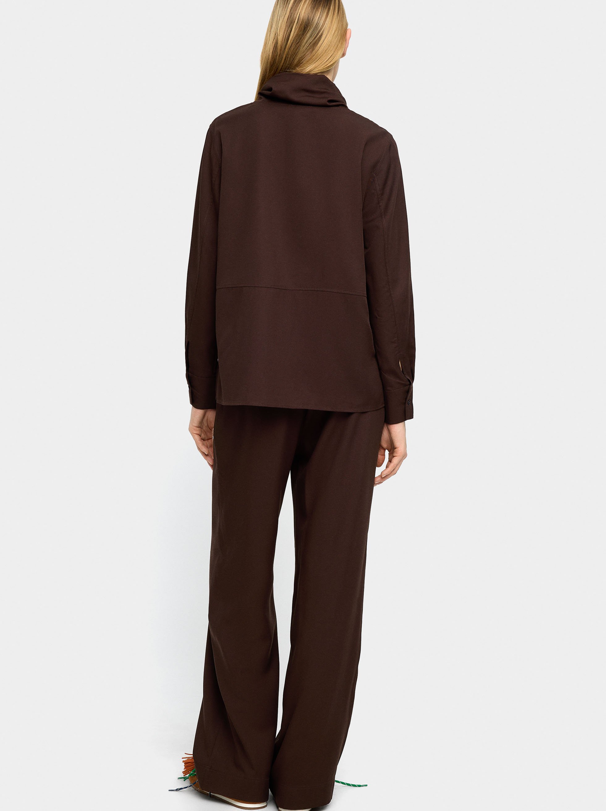 Elastic waist trousers with pockets image number 3.0