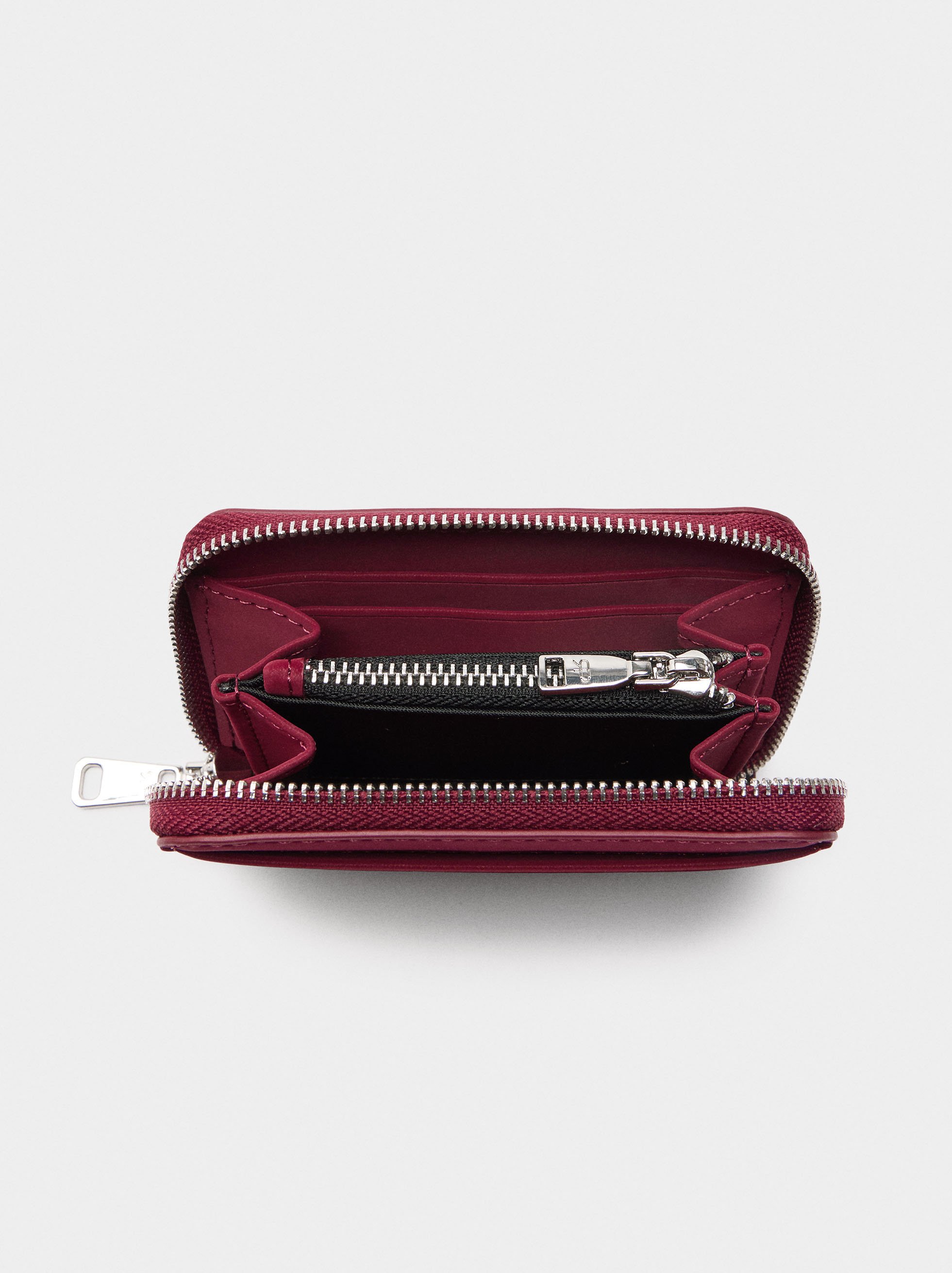 Soft texture wallet with zipper image number 3.0