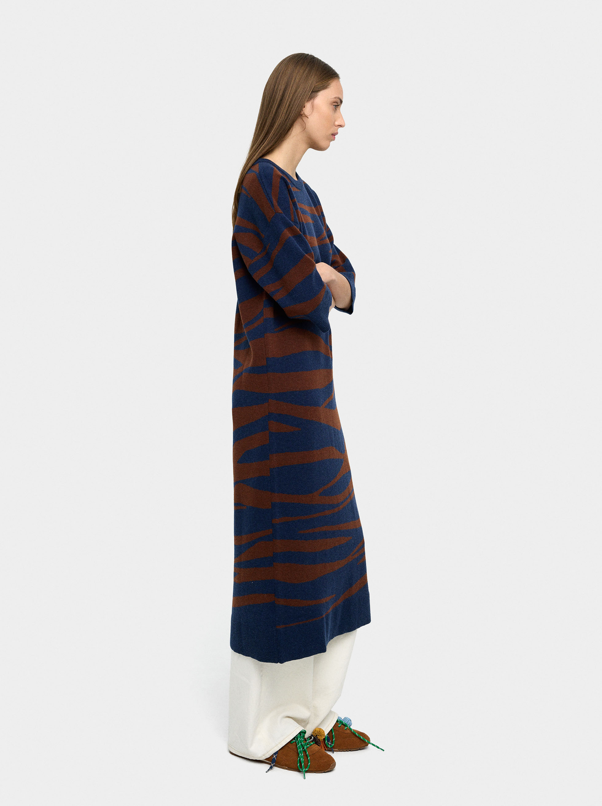 Jacquard knit dress image number 1.0