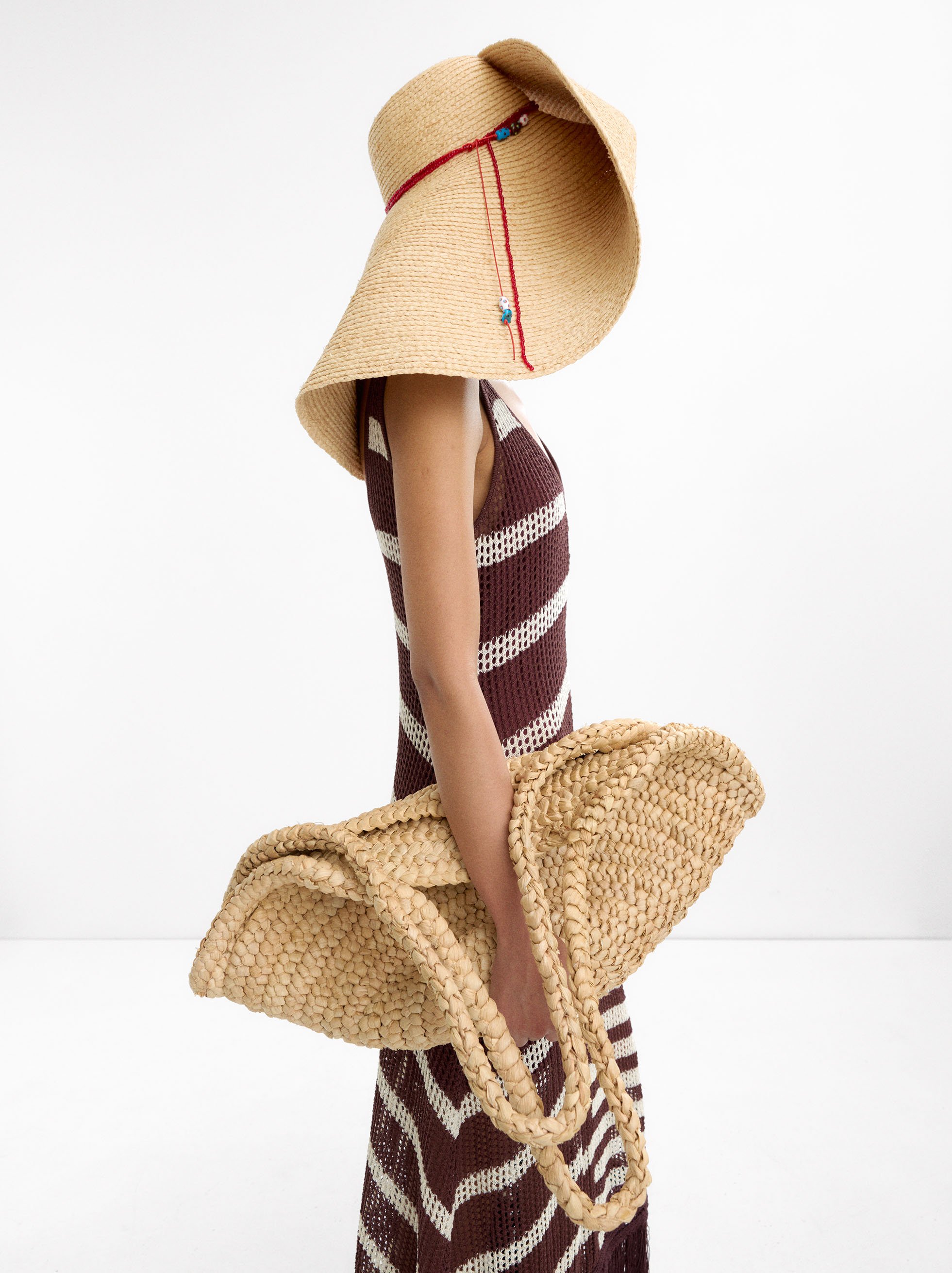 Sombrero maxi de rafia image number 1.0