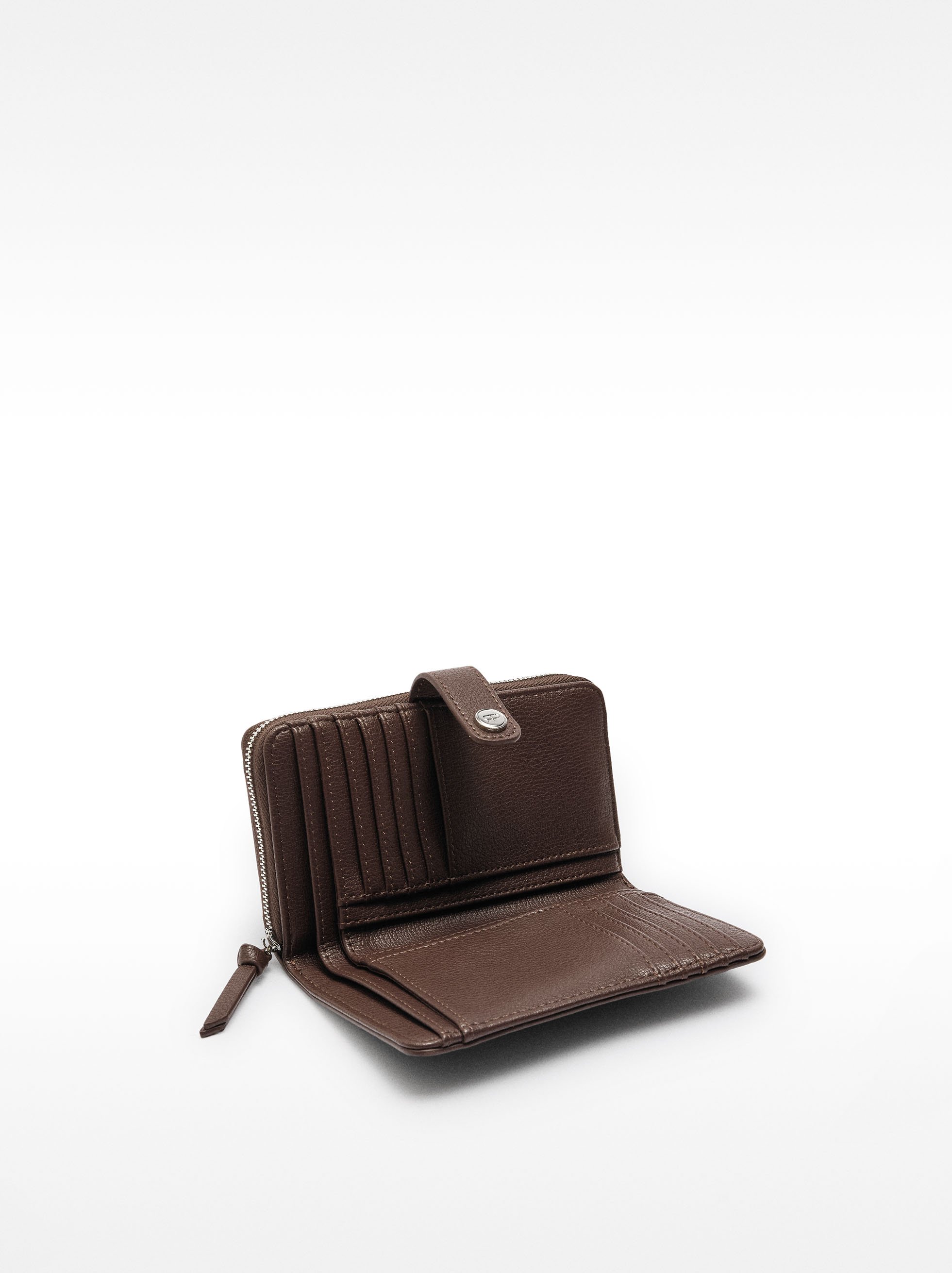 Wallet with texture M image number 3.0