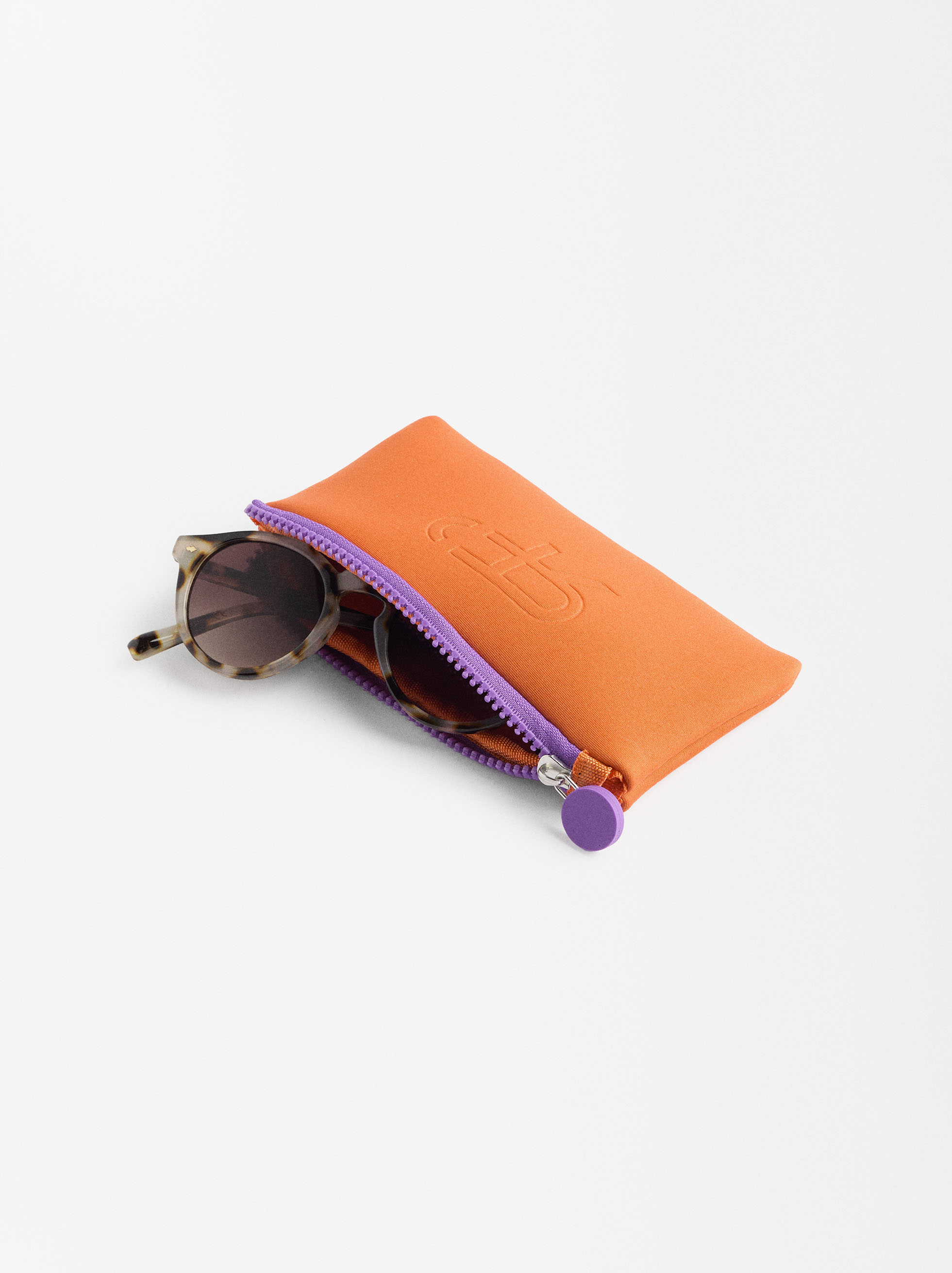 Round sunglasses  image number 3.0