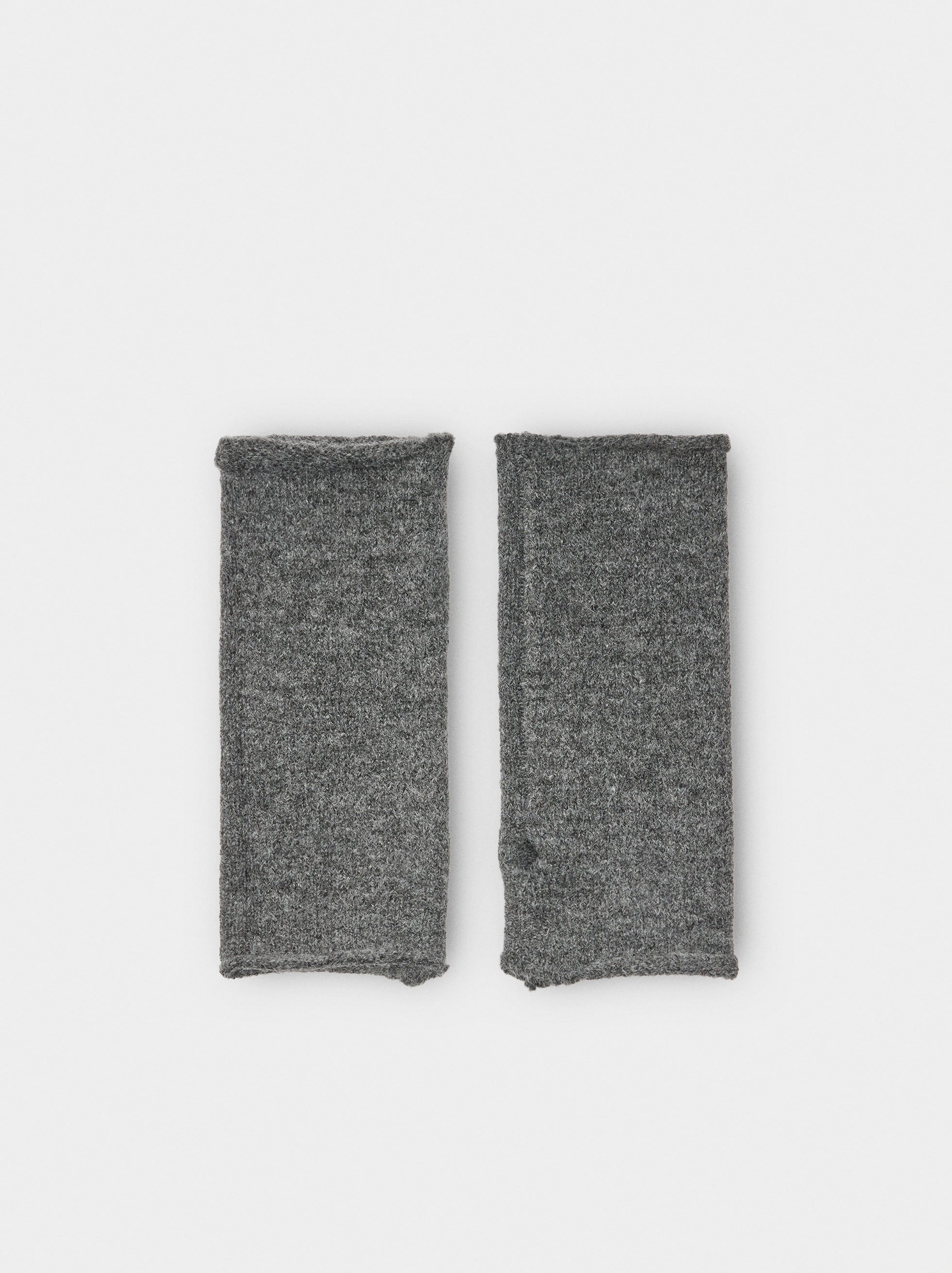 Knit mittens image number 0.0