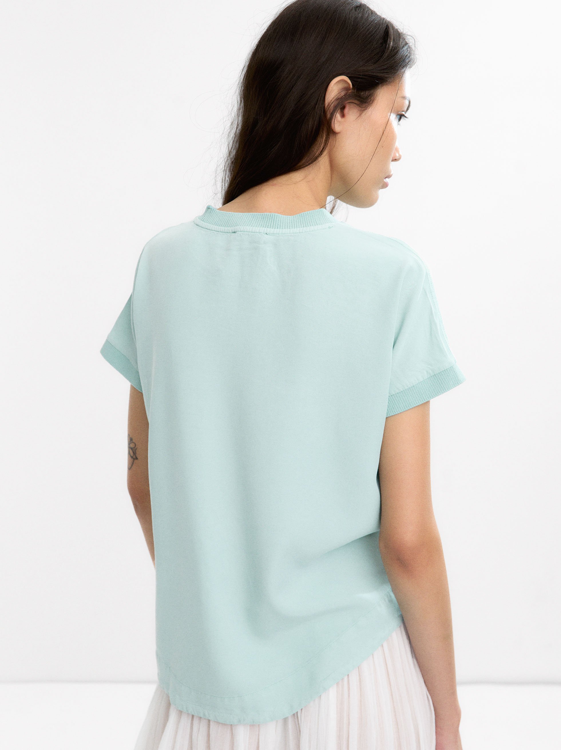 Top with ribbed details image number 3.0