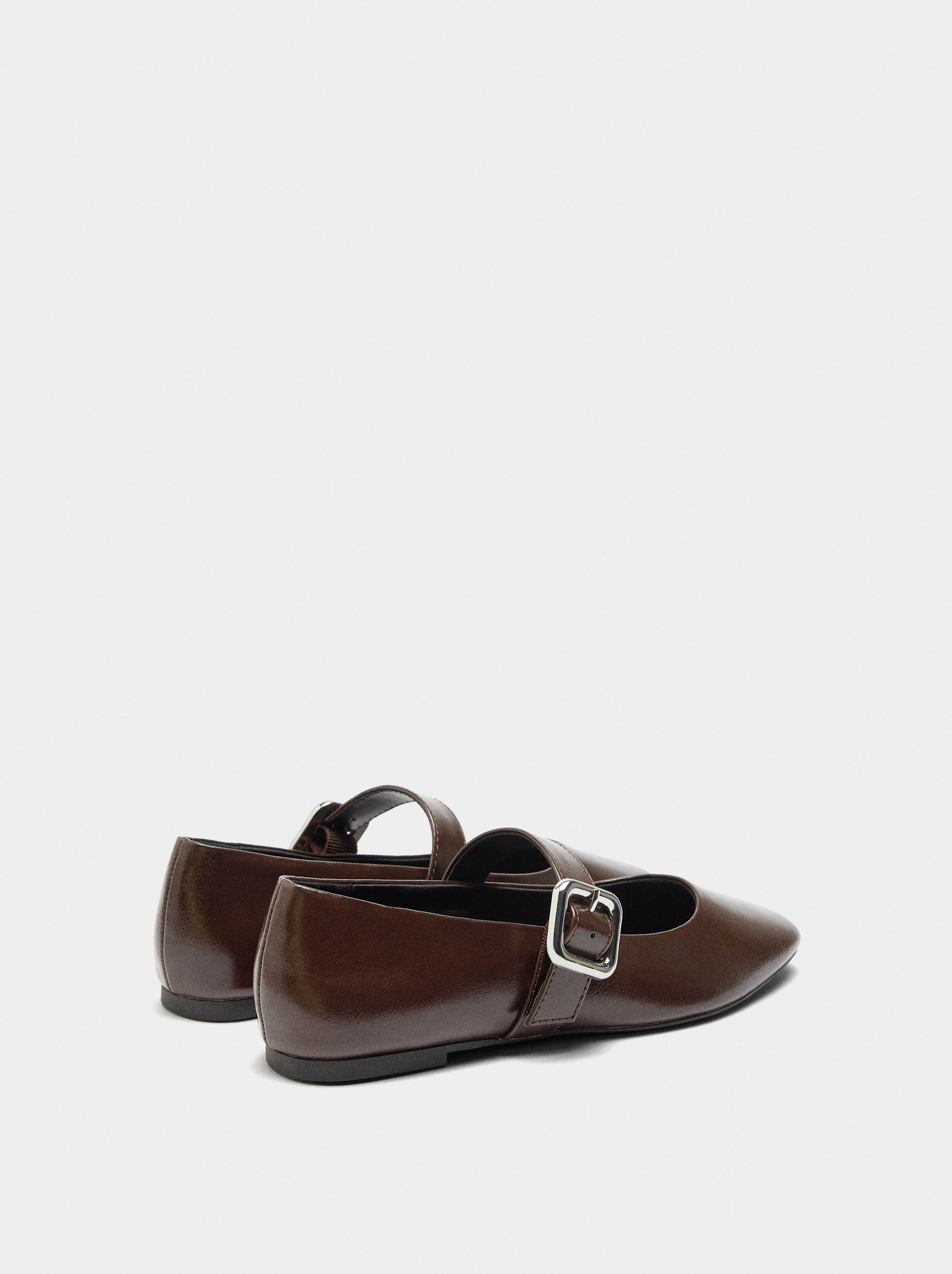Ballet flats with strap and square buckle image number 4.0